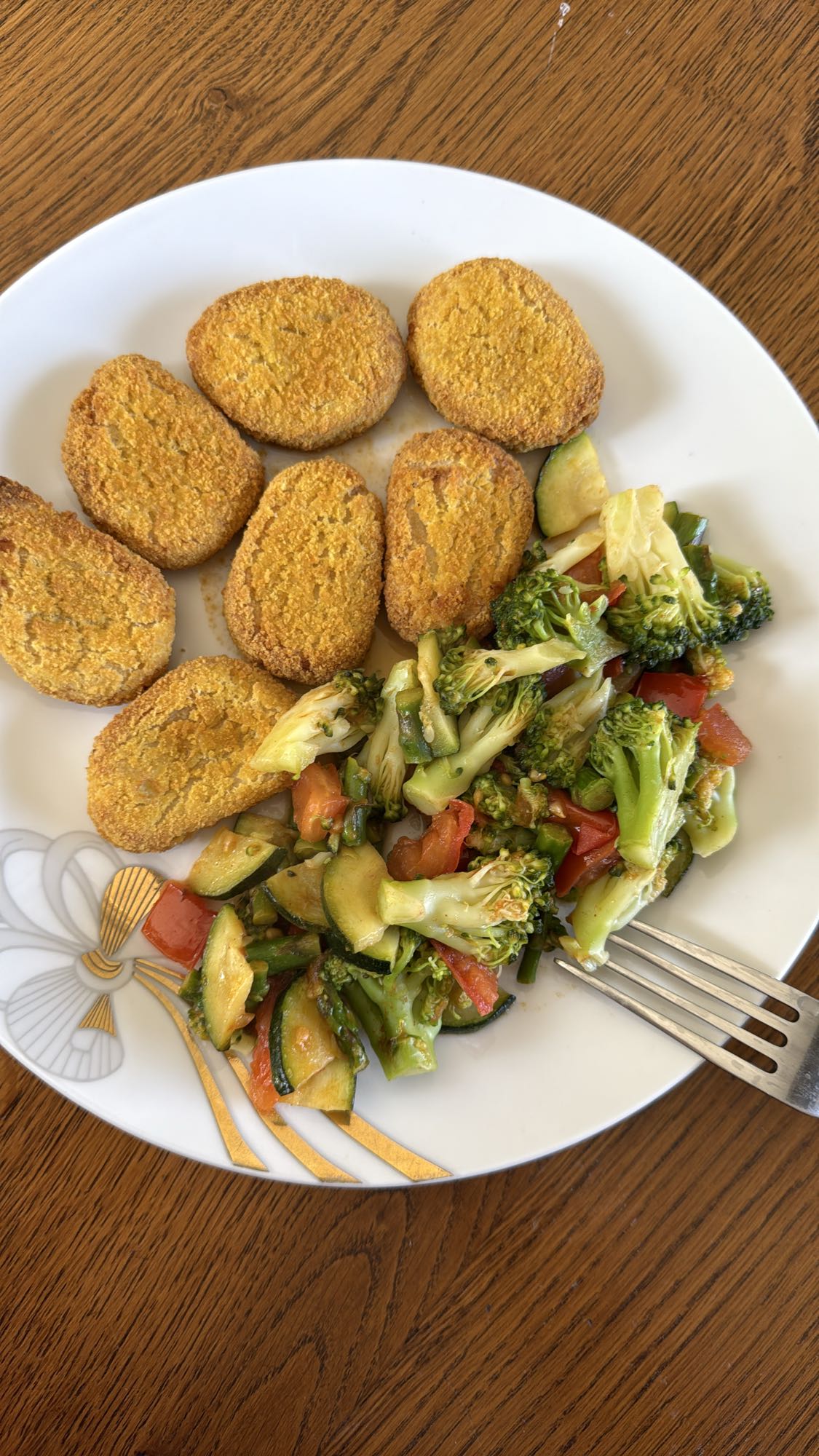 Veggie nuggets with stir fry