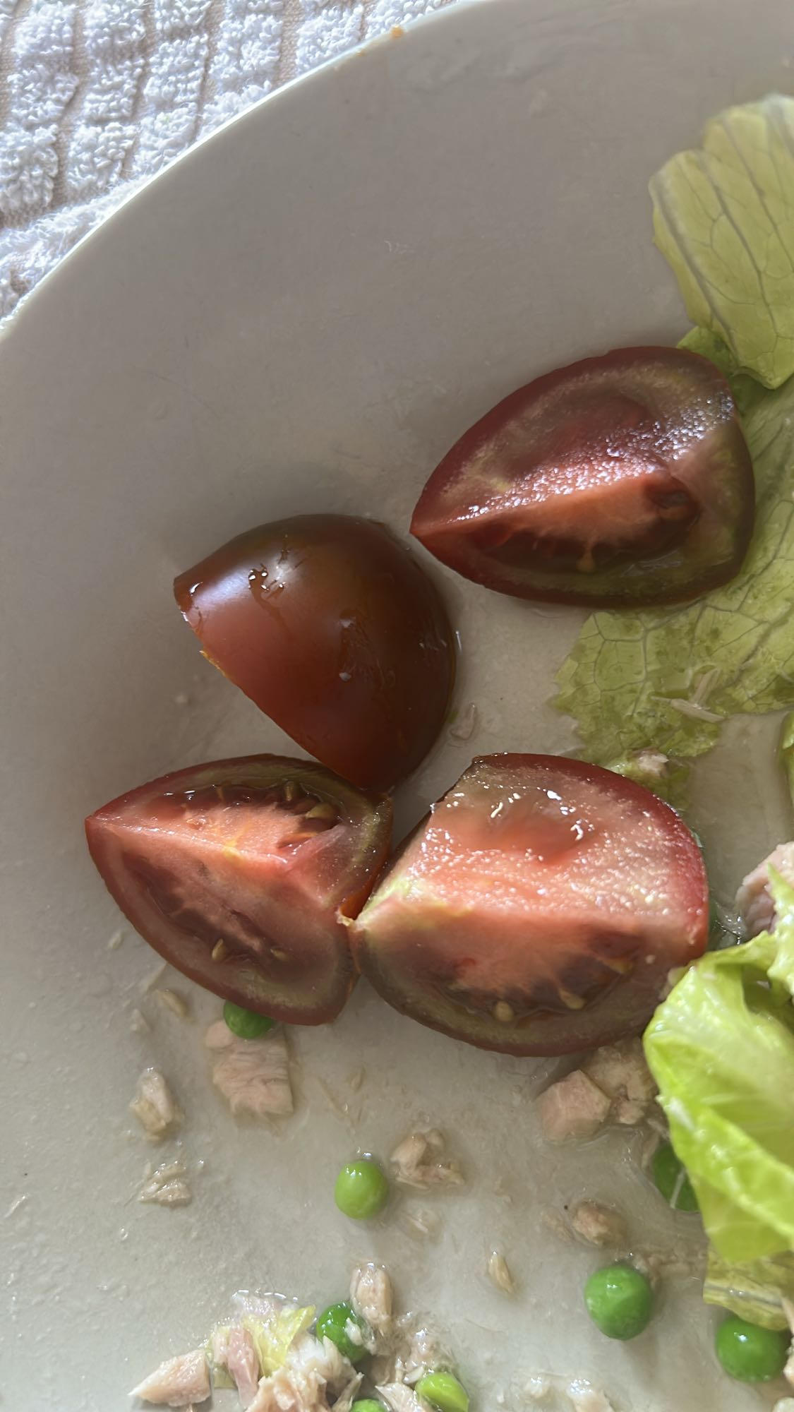 ensalada simple de atún