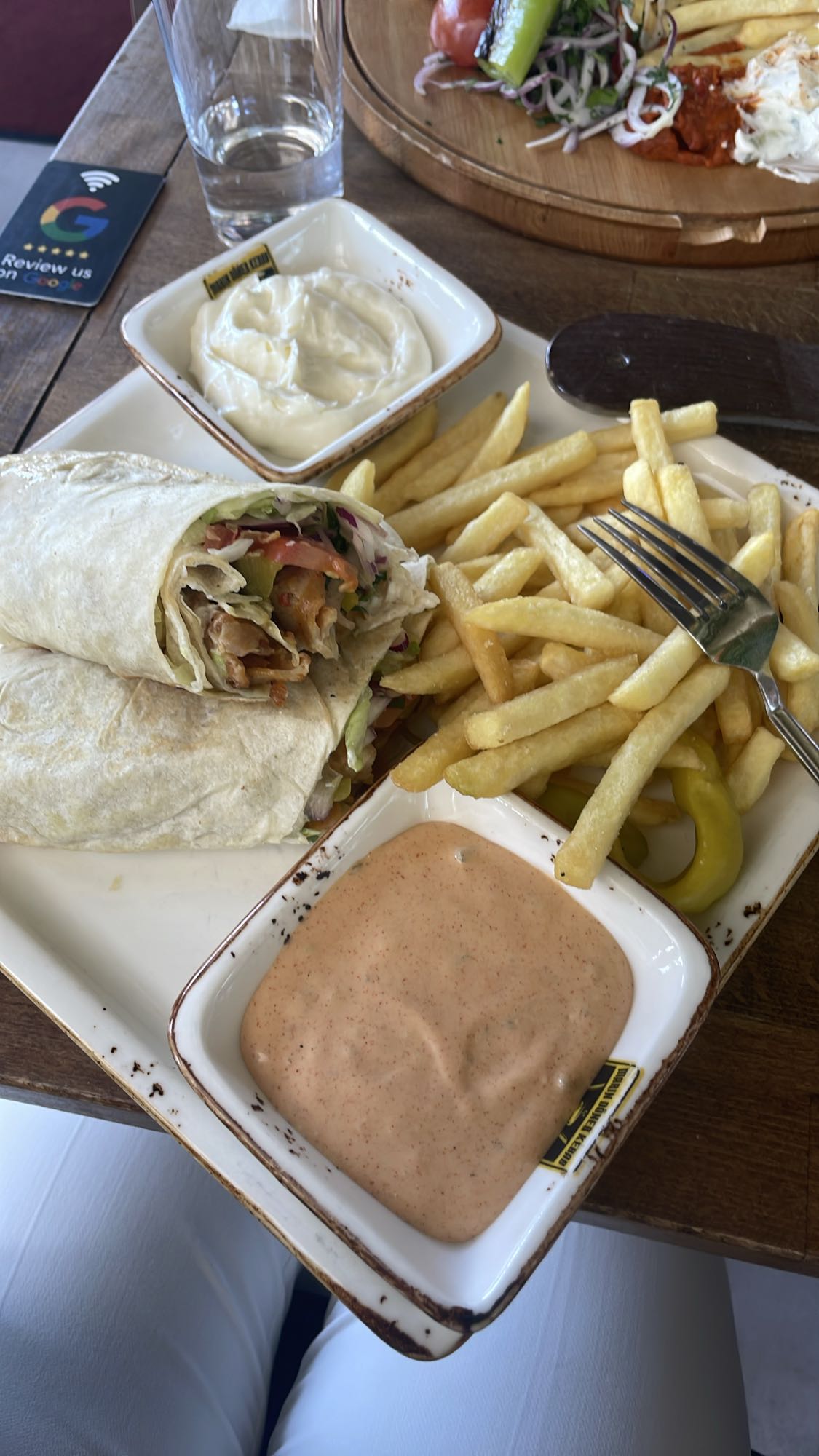 Kycklingwrap med pommes
