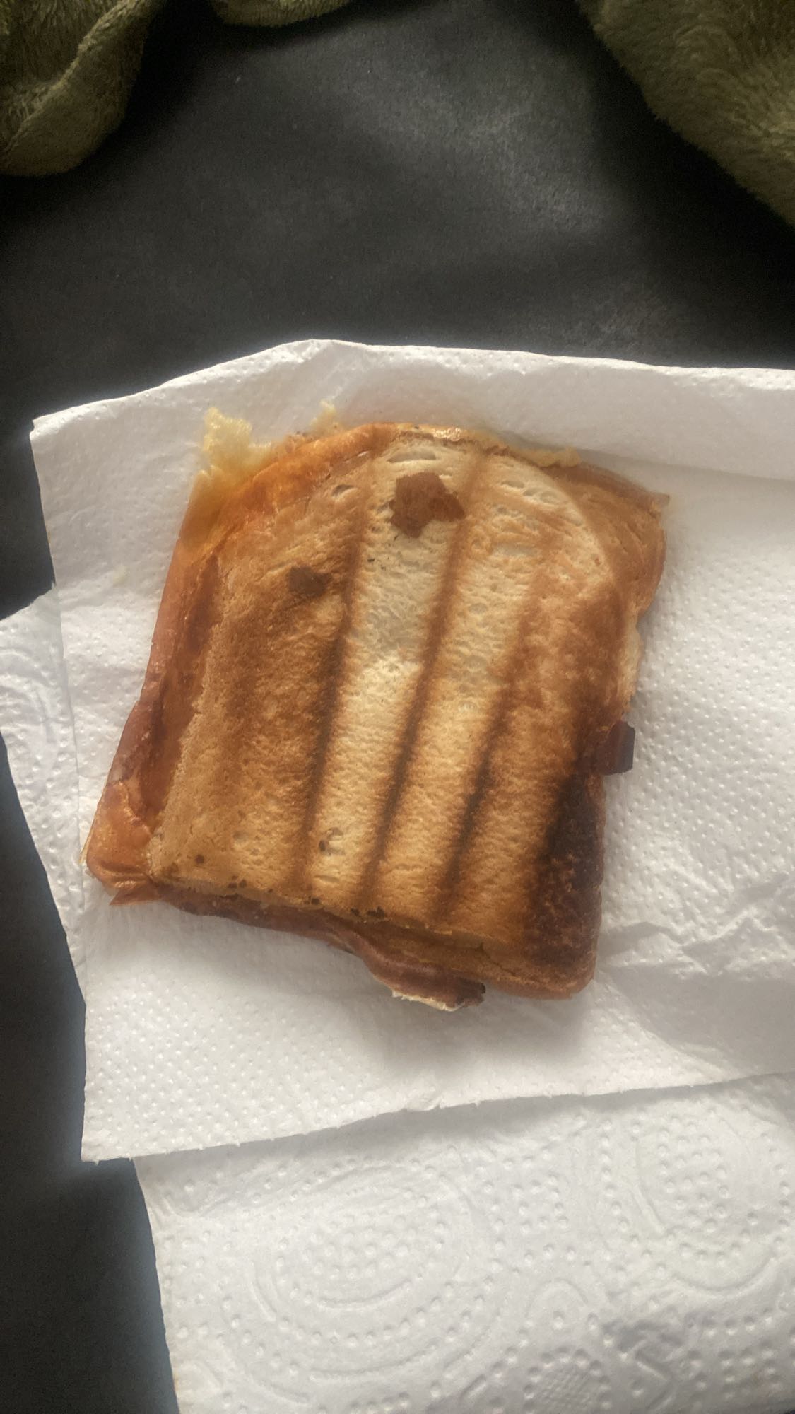 Croque-monsieur grillé