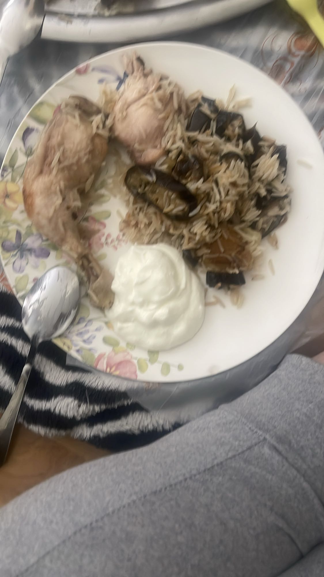 دجاج مع أرز وباذنجان