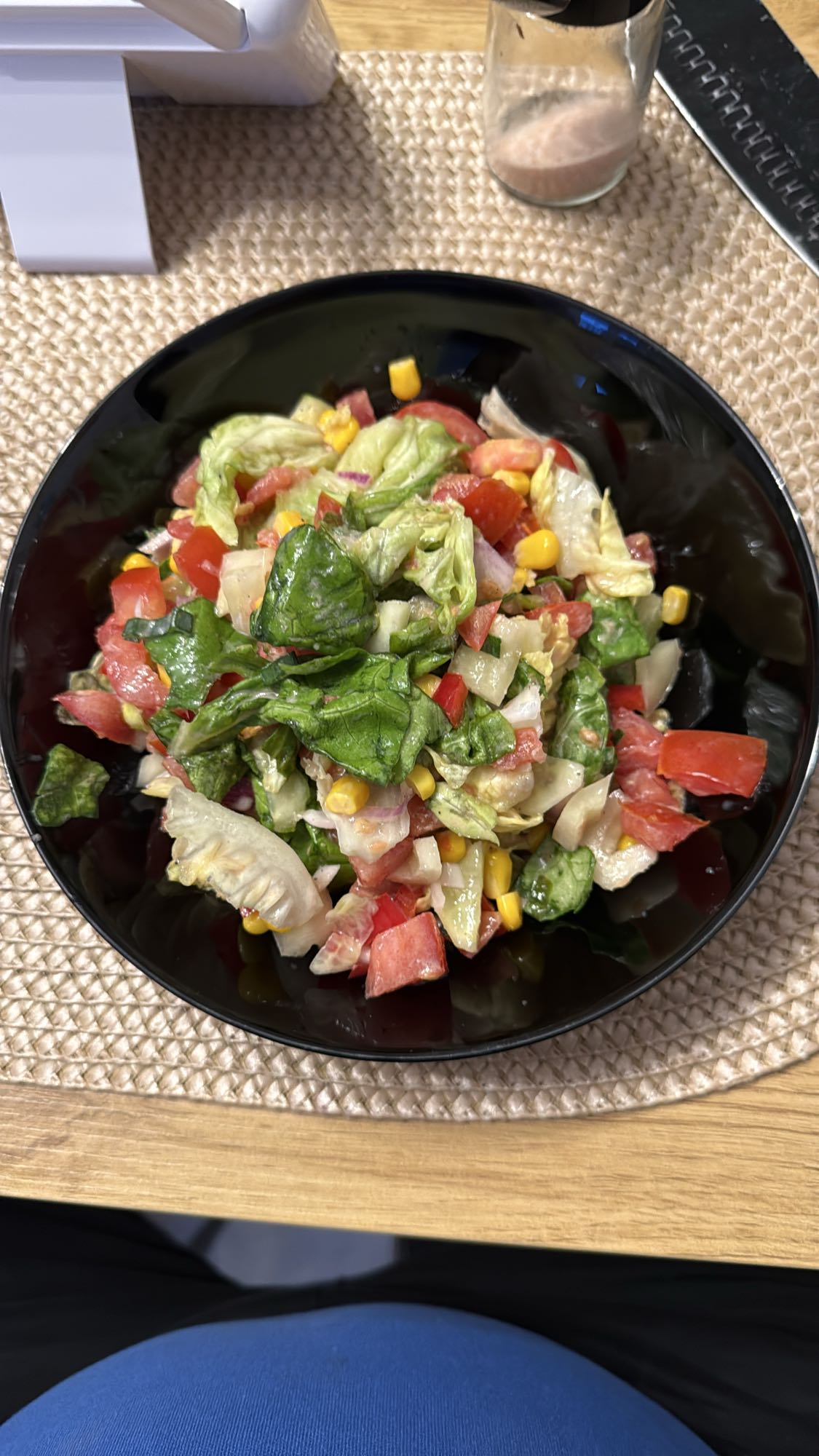 Salată proaspătă mixtă