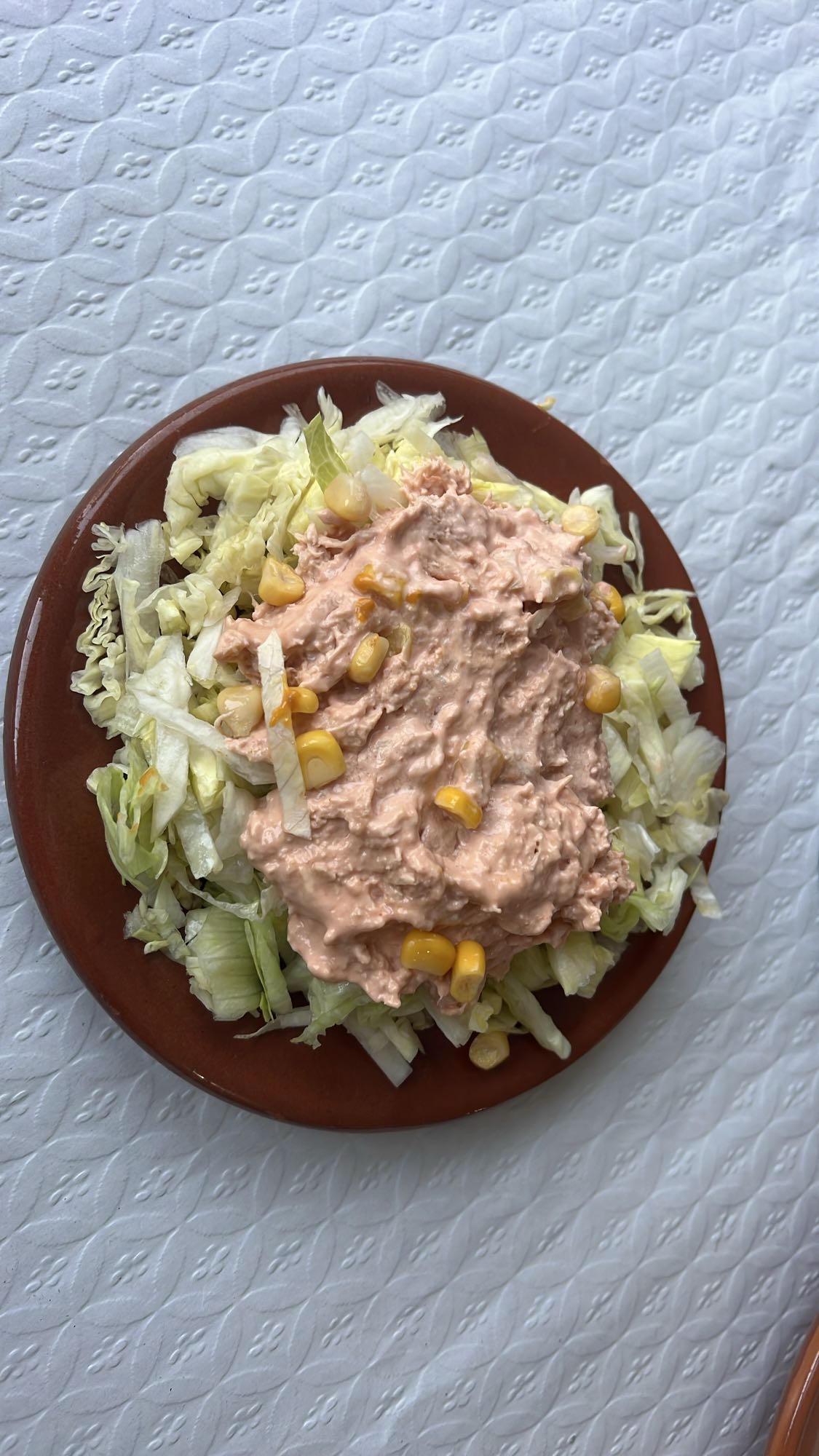 ensalada de atún y maíz