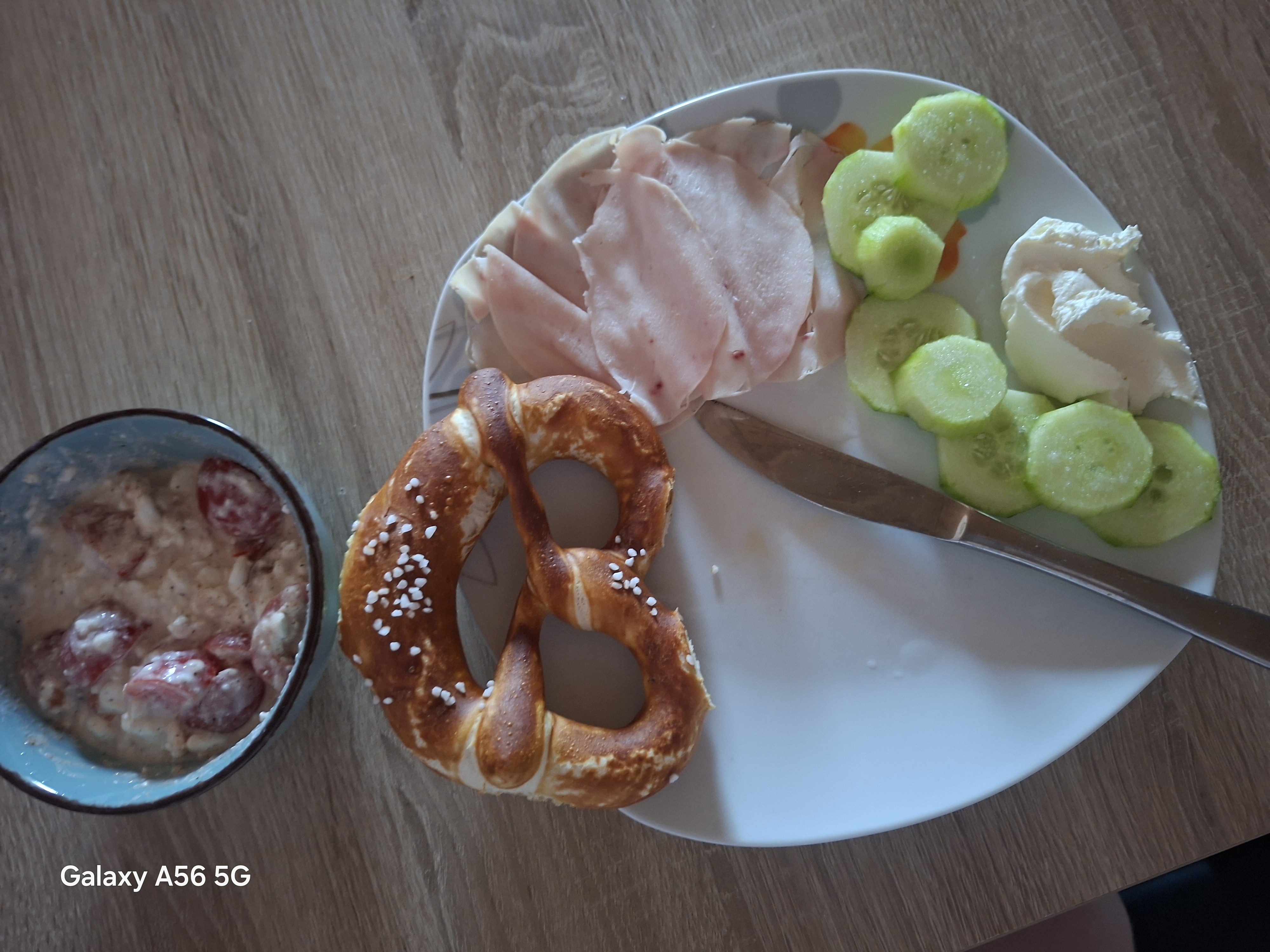 Frühstück mit Brezel