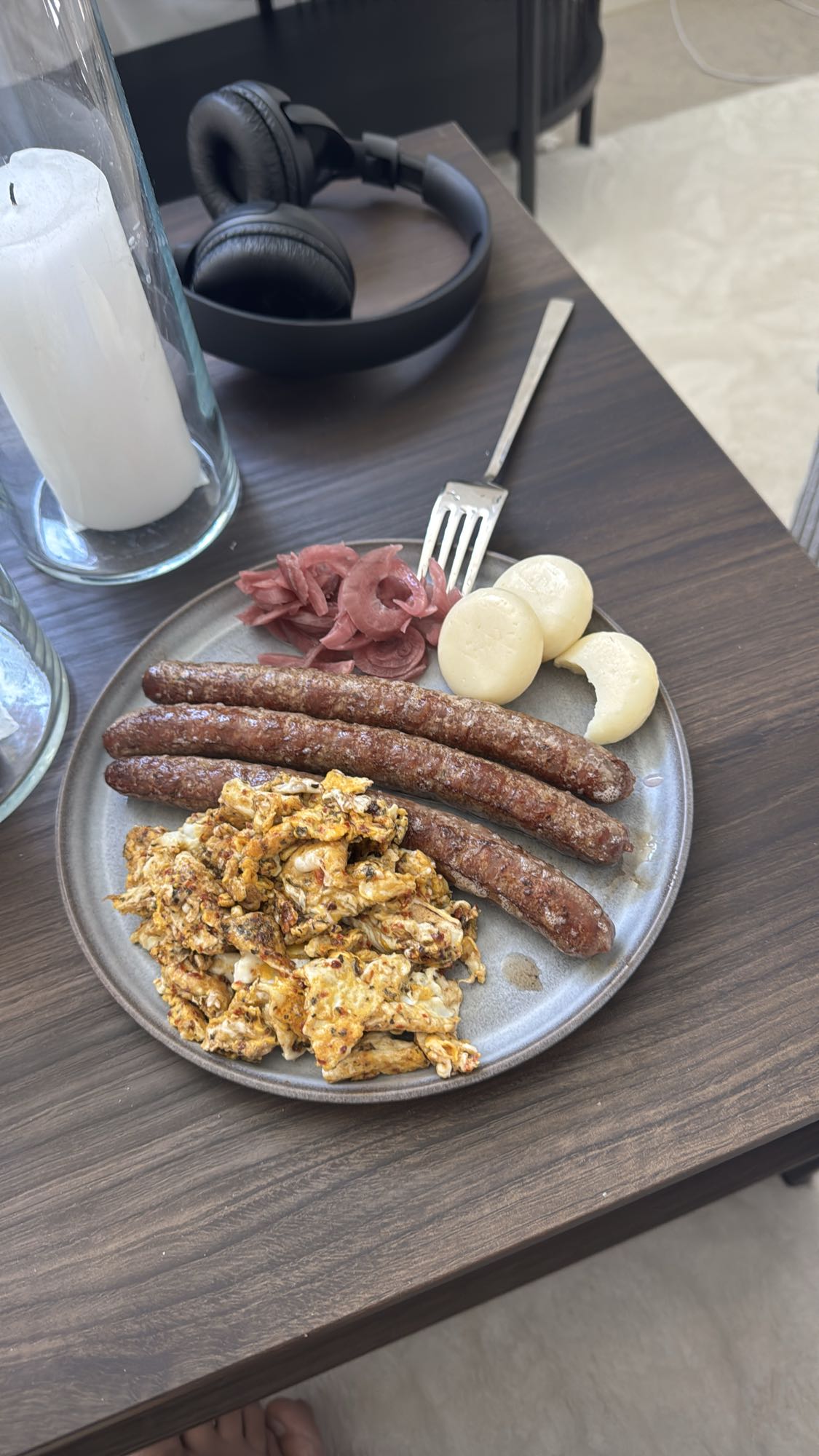 Korv, ägg och tillbehör