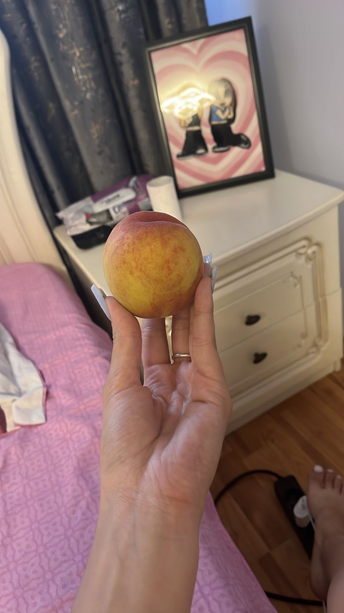 Piersică proaspătă