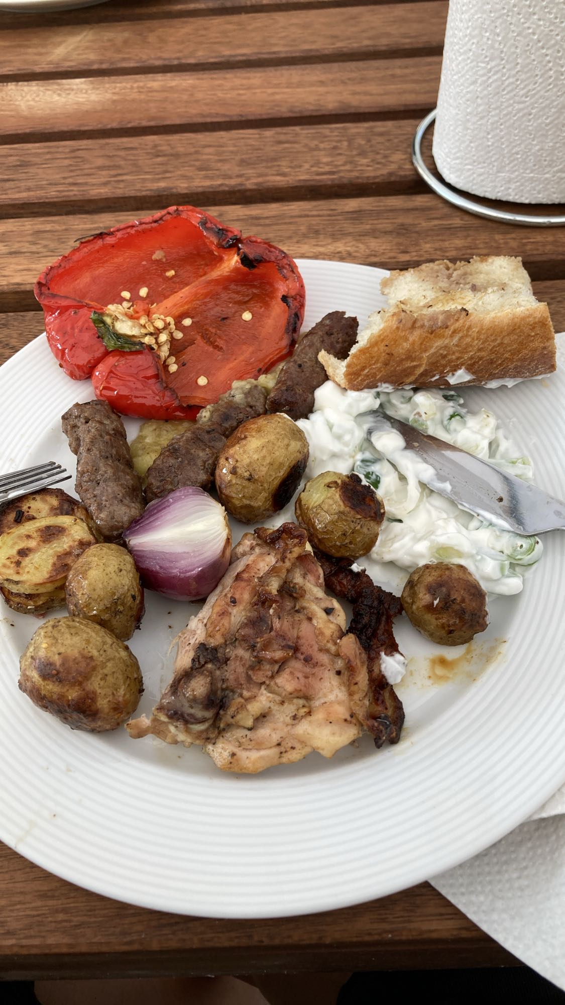 Grilltallrik med tzatziki