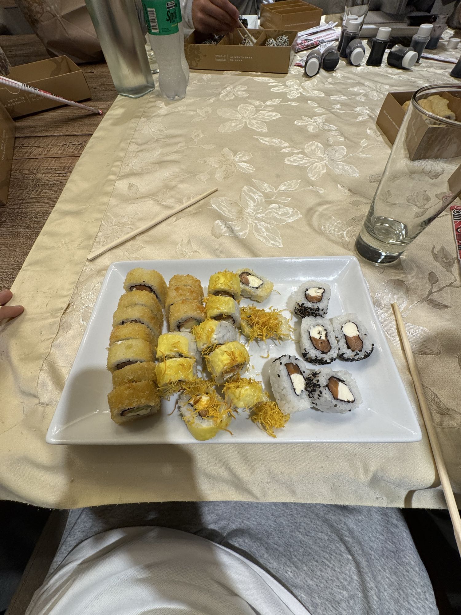 Surtido de sushi variado