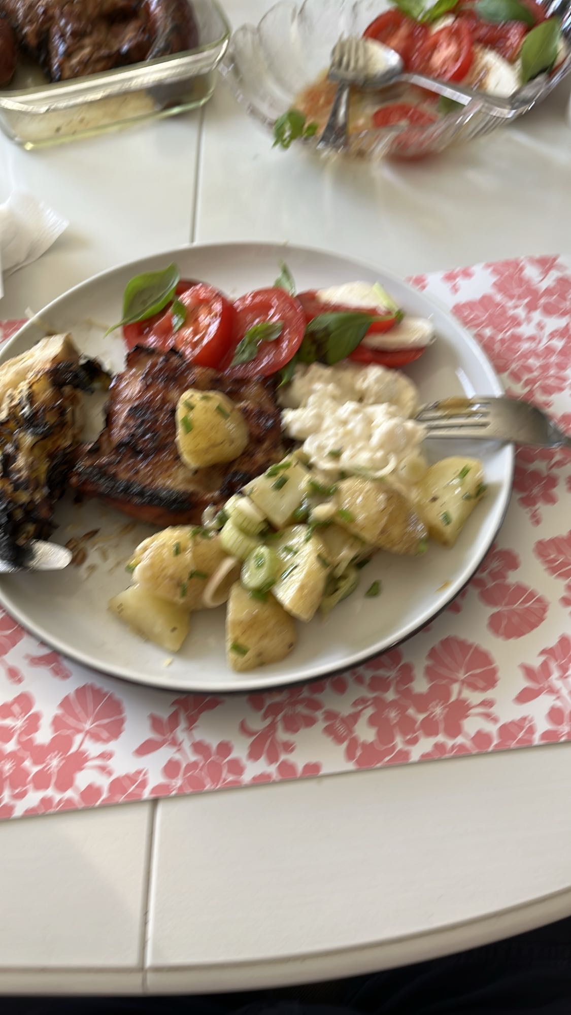 Grilltallrik med potatissallad