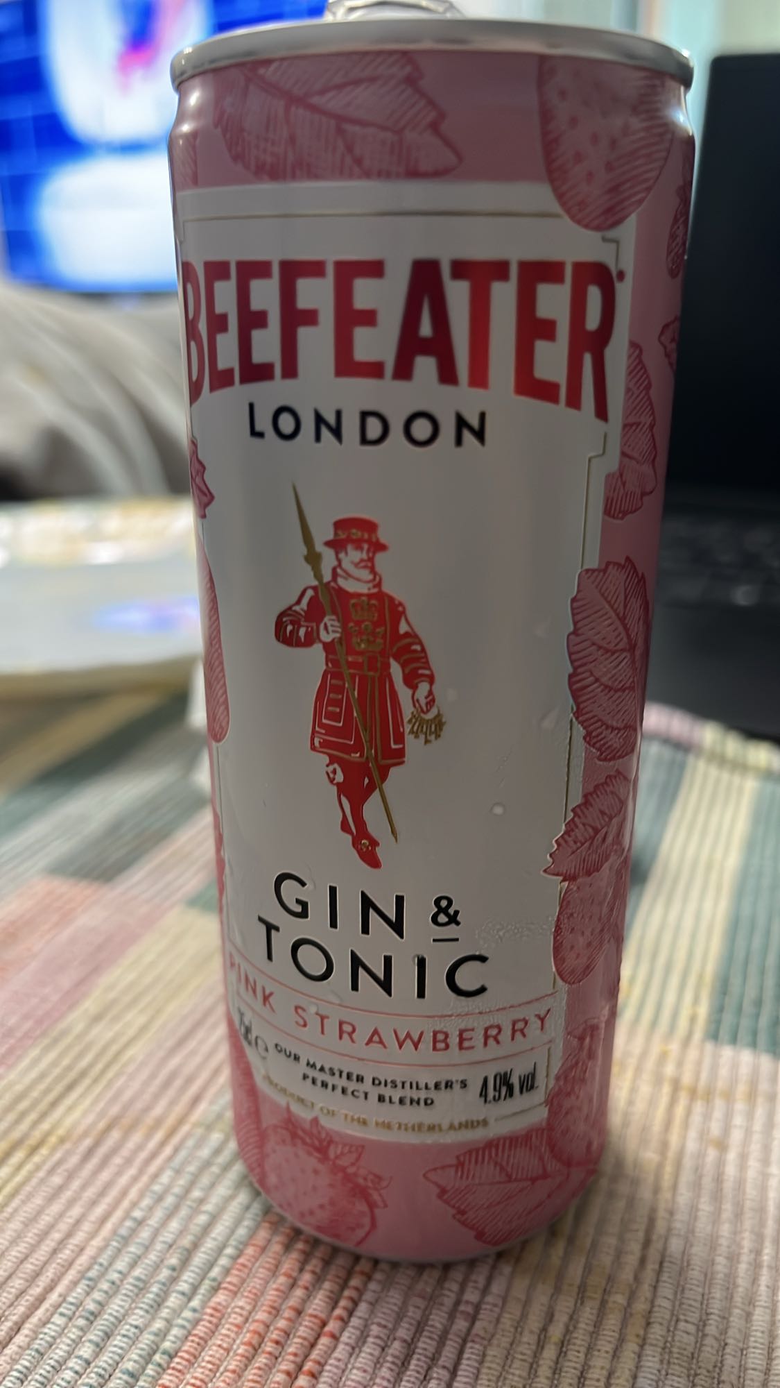 Pink Gin & Tonic Can