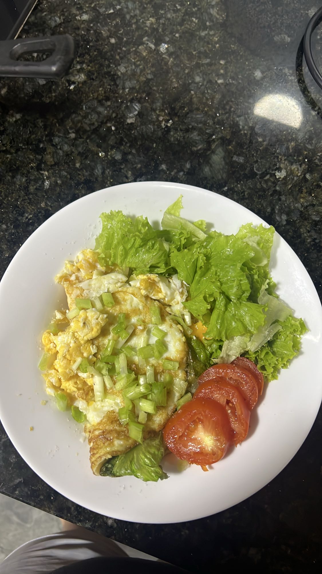 Huevos con ensalada