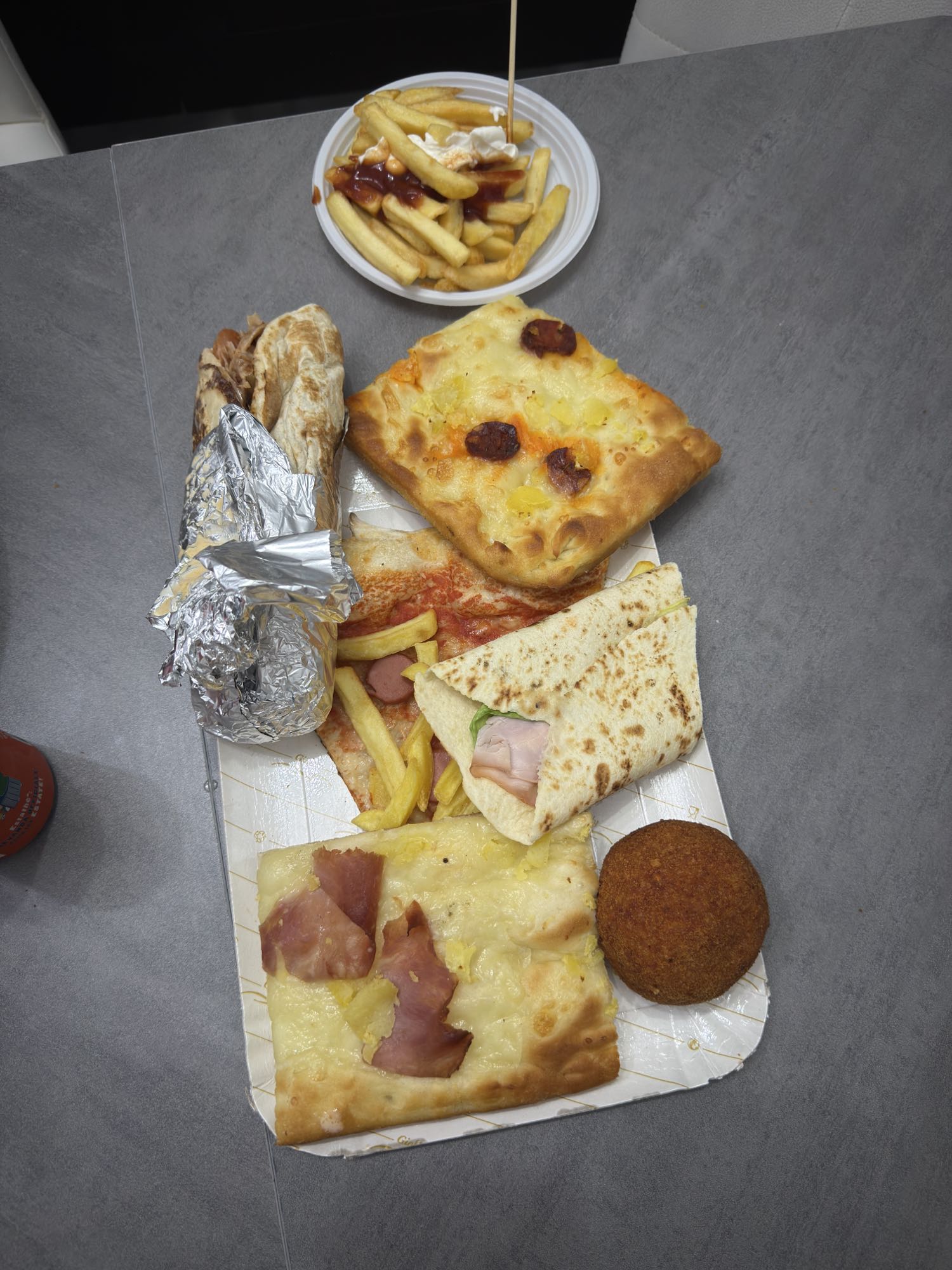 Pizza, fries & street food