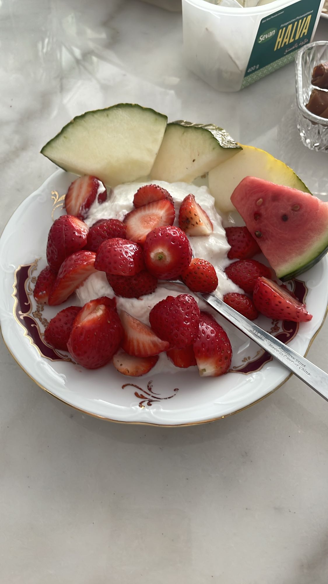 Yoghurt med frukt