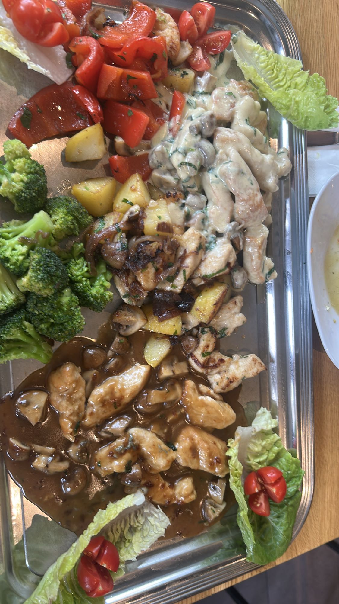 Tavuklu Sebze Tabağı