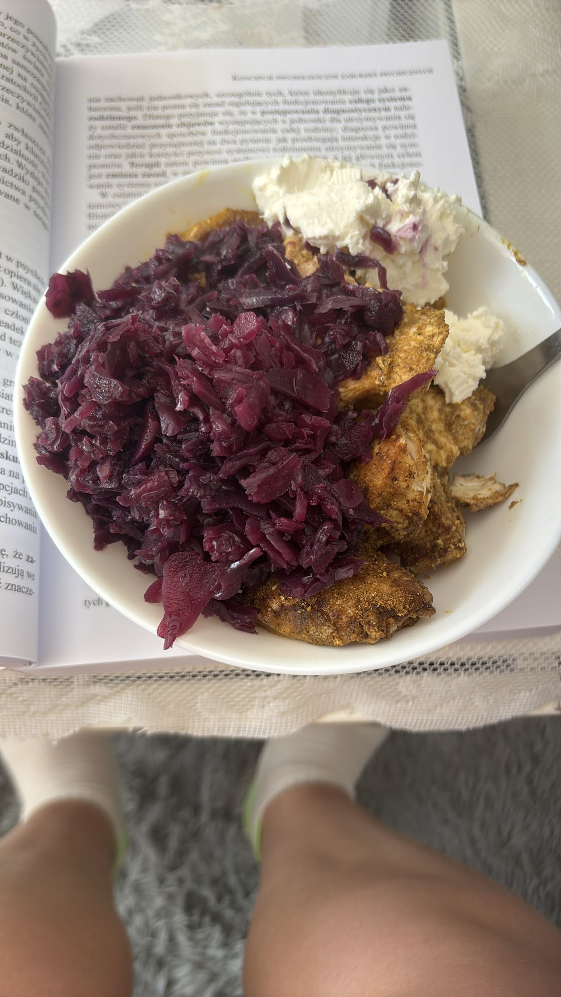 Kurczak z kapustą i twarogiem