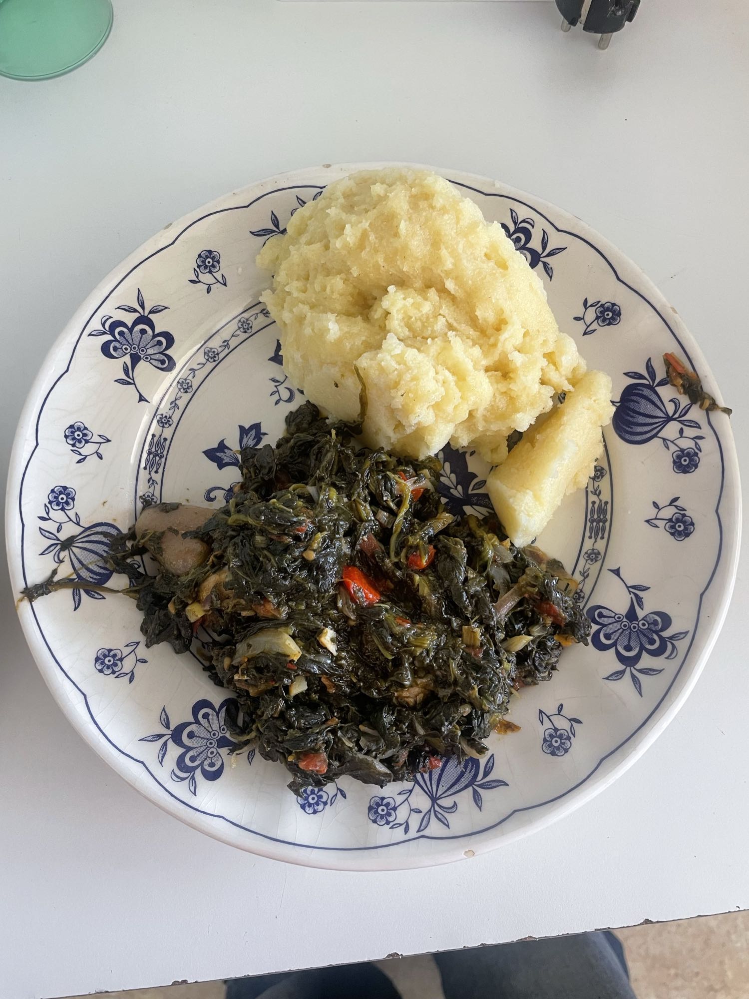 Ugali et légumes verts