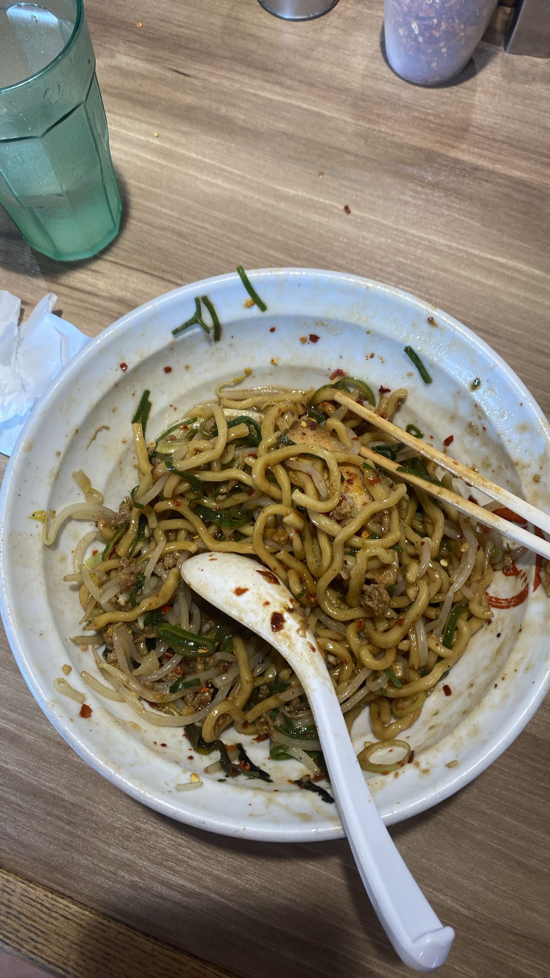 Mie pedas daging dan sayur