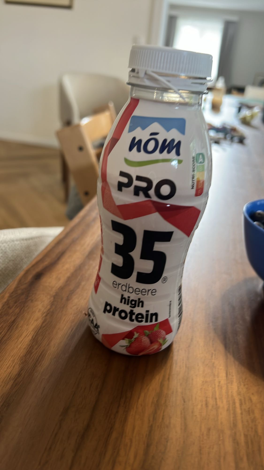 napój białkowy truskawkowy