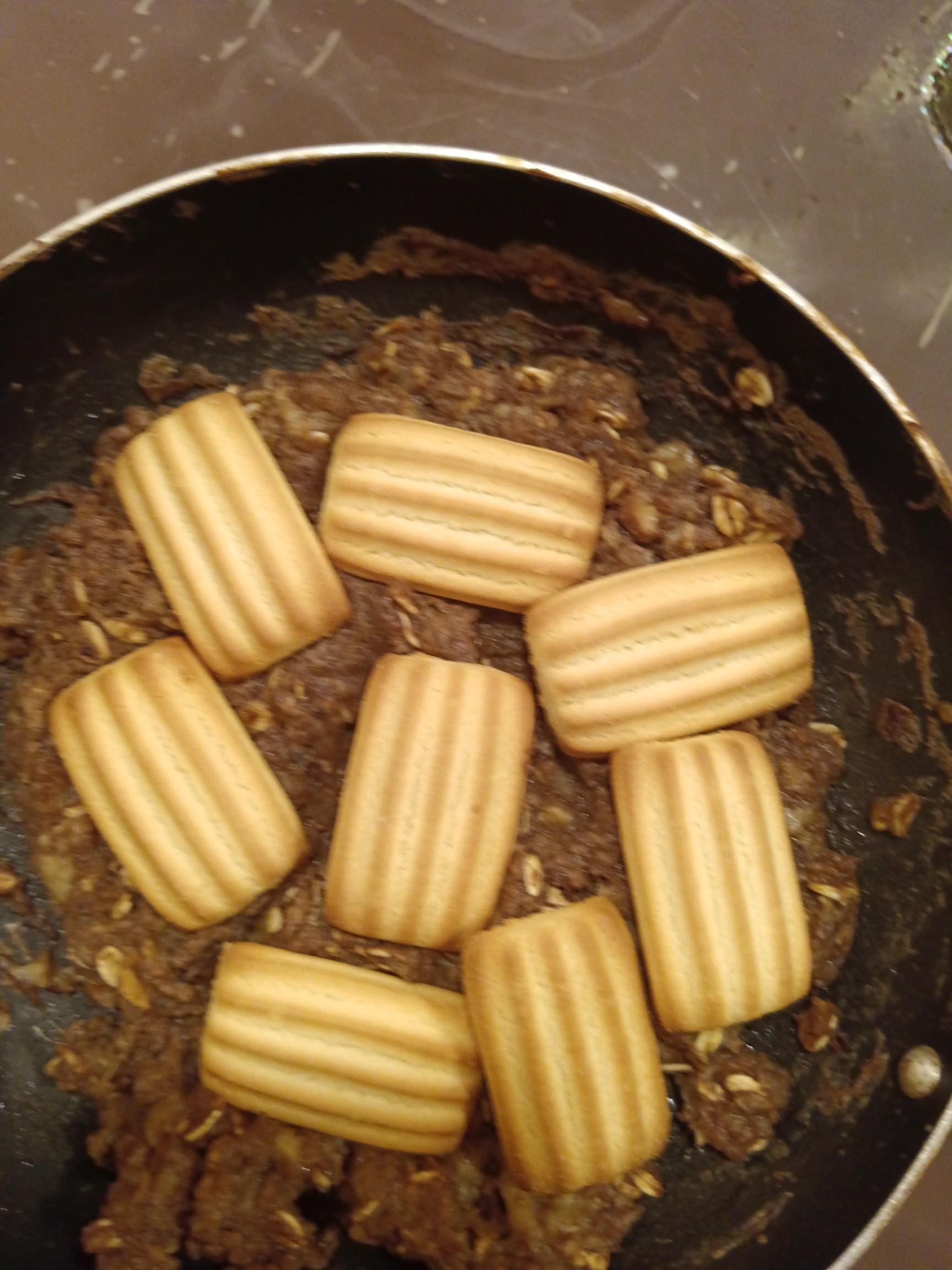 Biscuit Oat Date Skillet