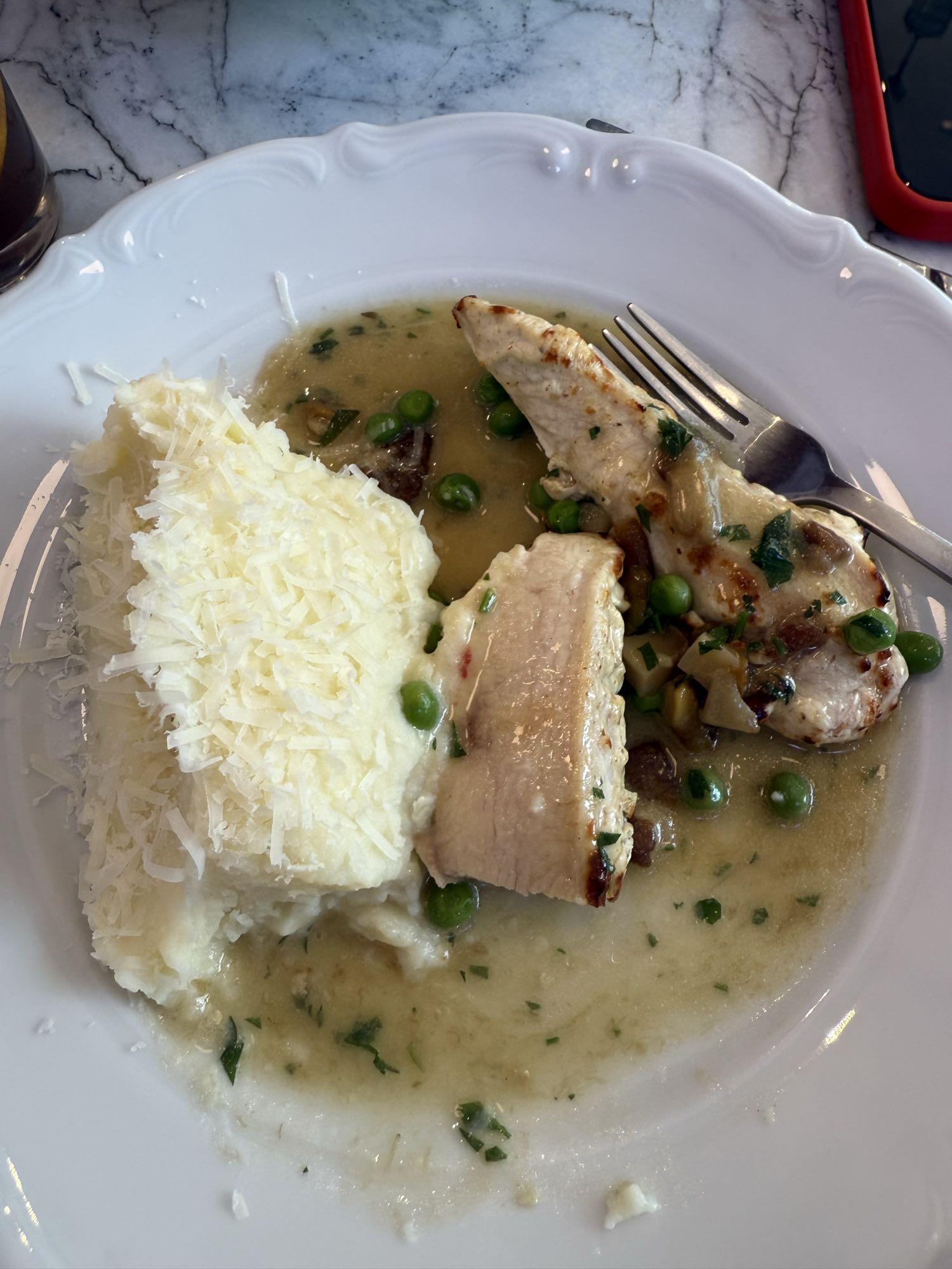 Курица с пюре и сыром