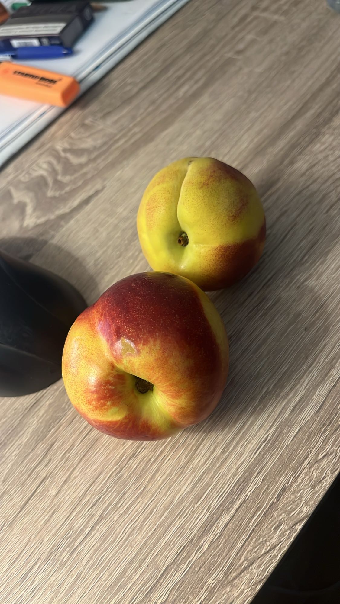 Nectarine proaspătă