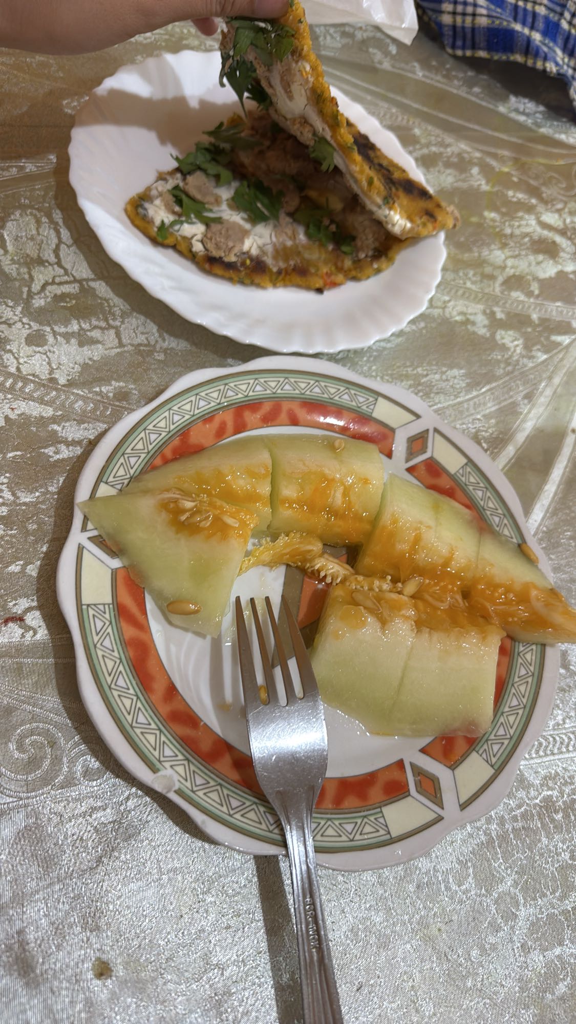 Stuffed flatbread & melon