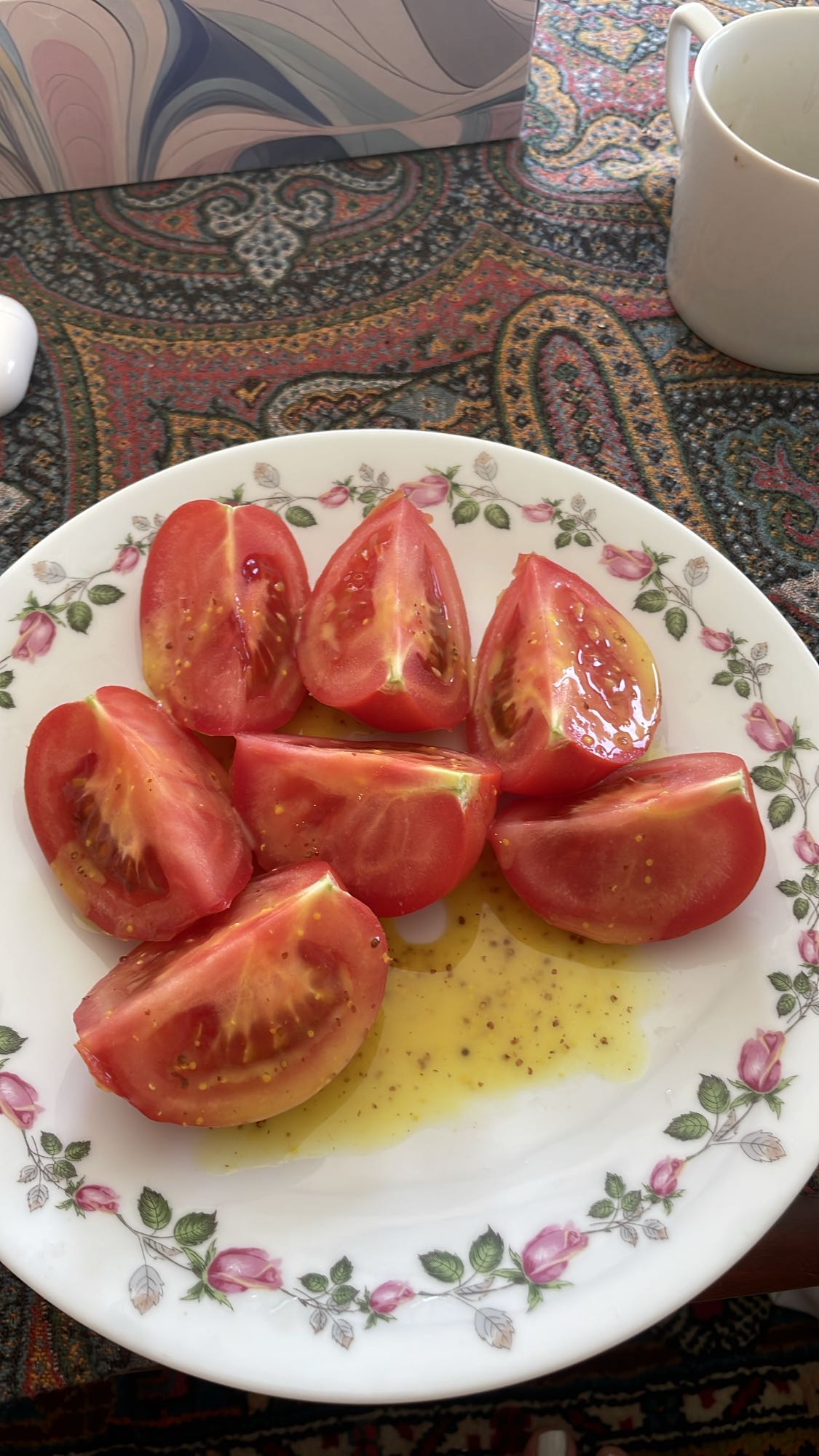 Tomato salad with honey mustard dressing