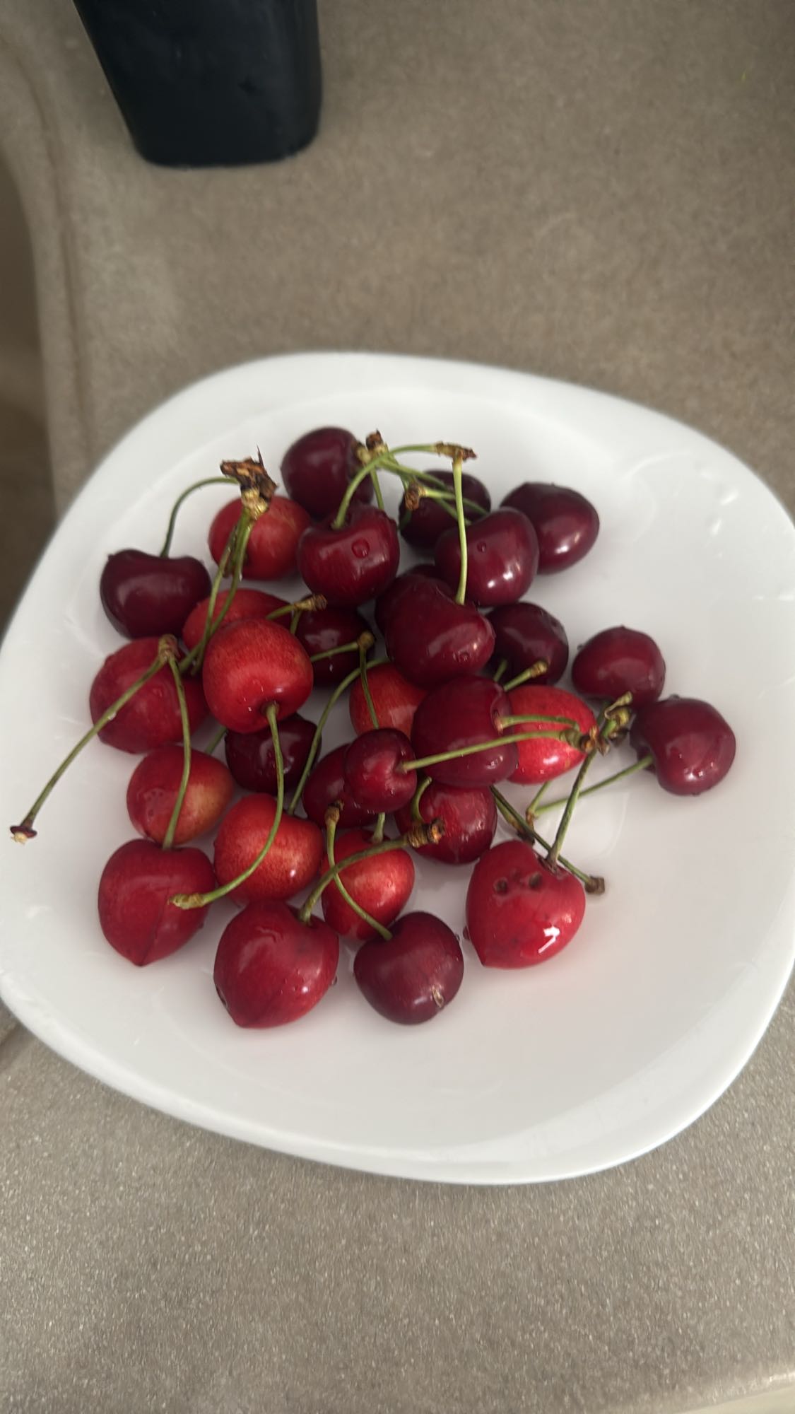 Cireșe proaspete