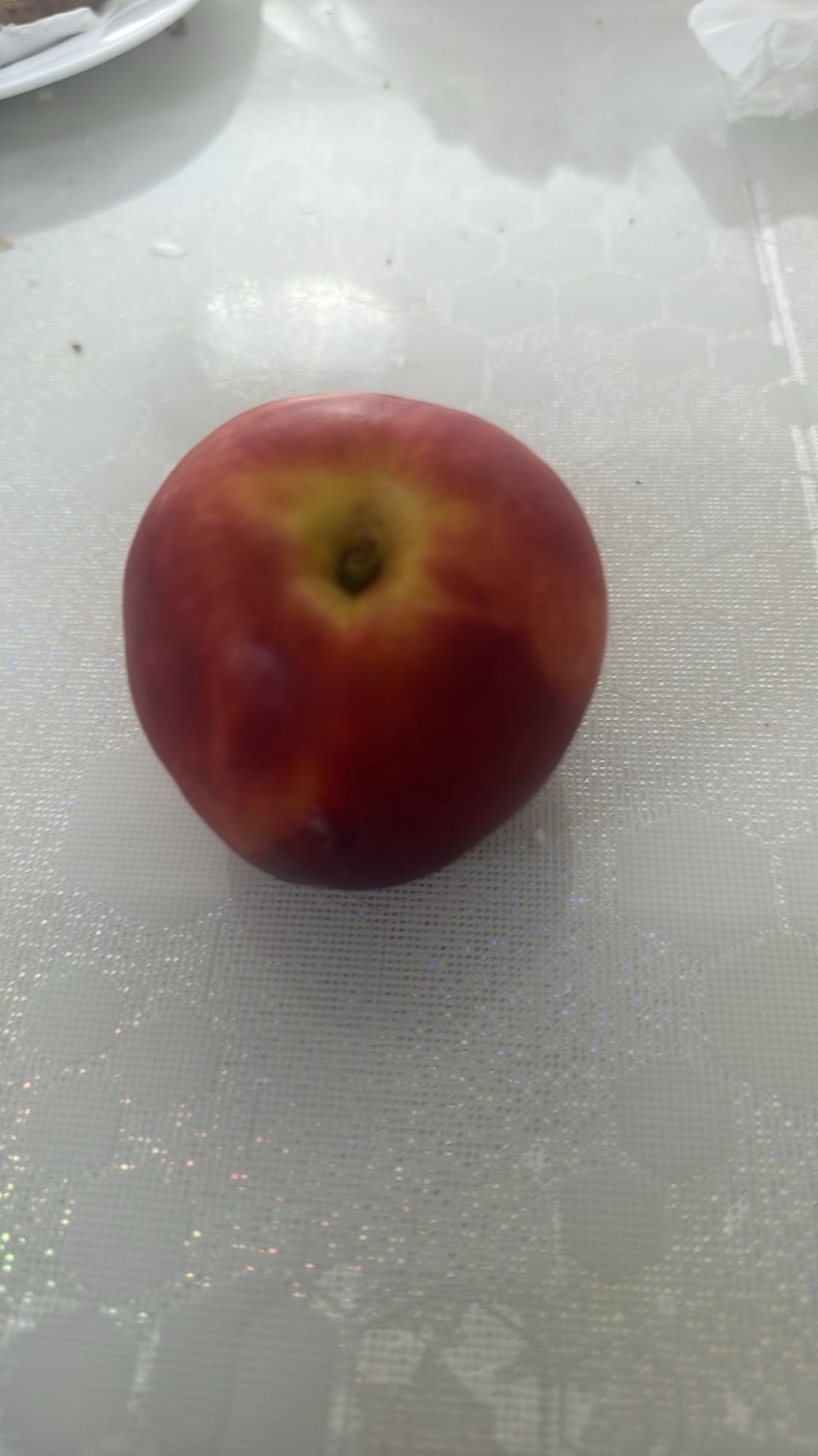 Nectarina proaspătă