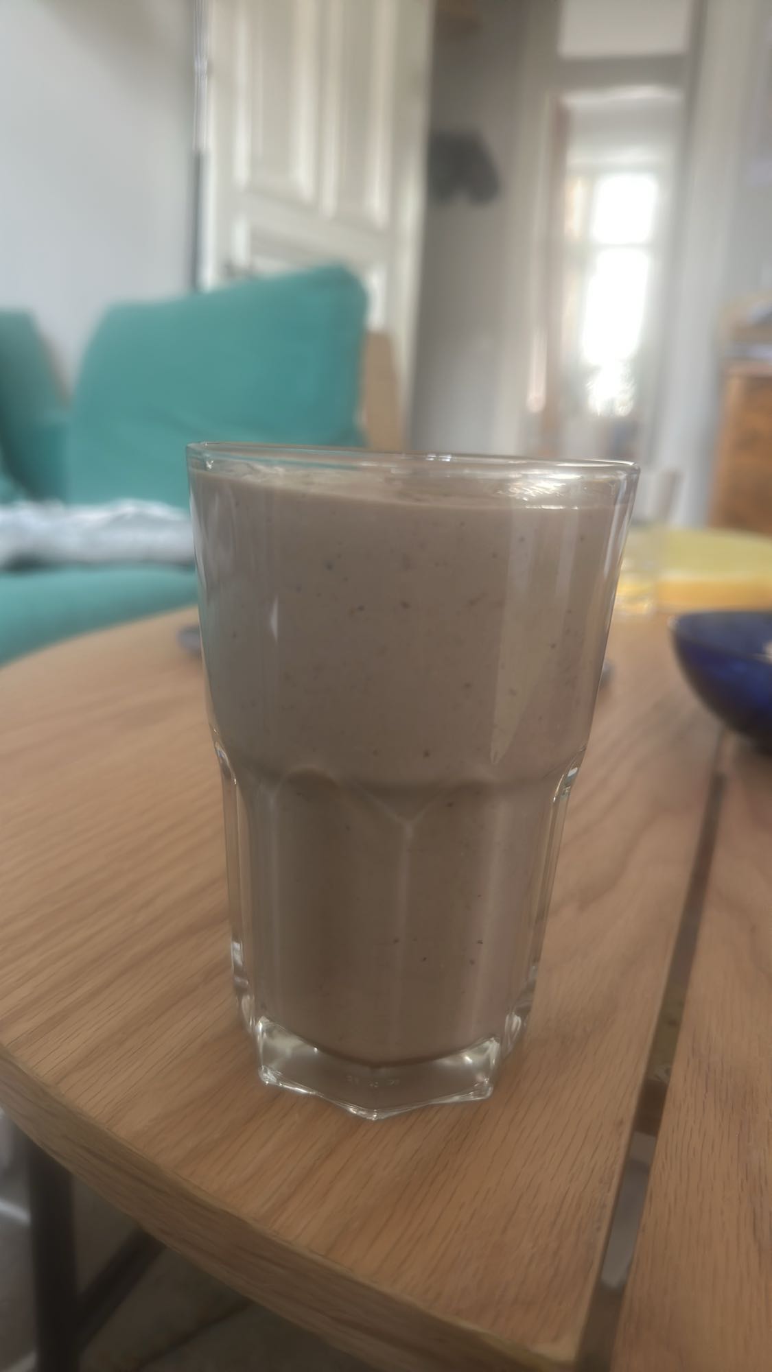 Banan- och bärsmoothie