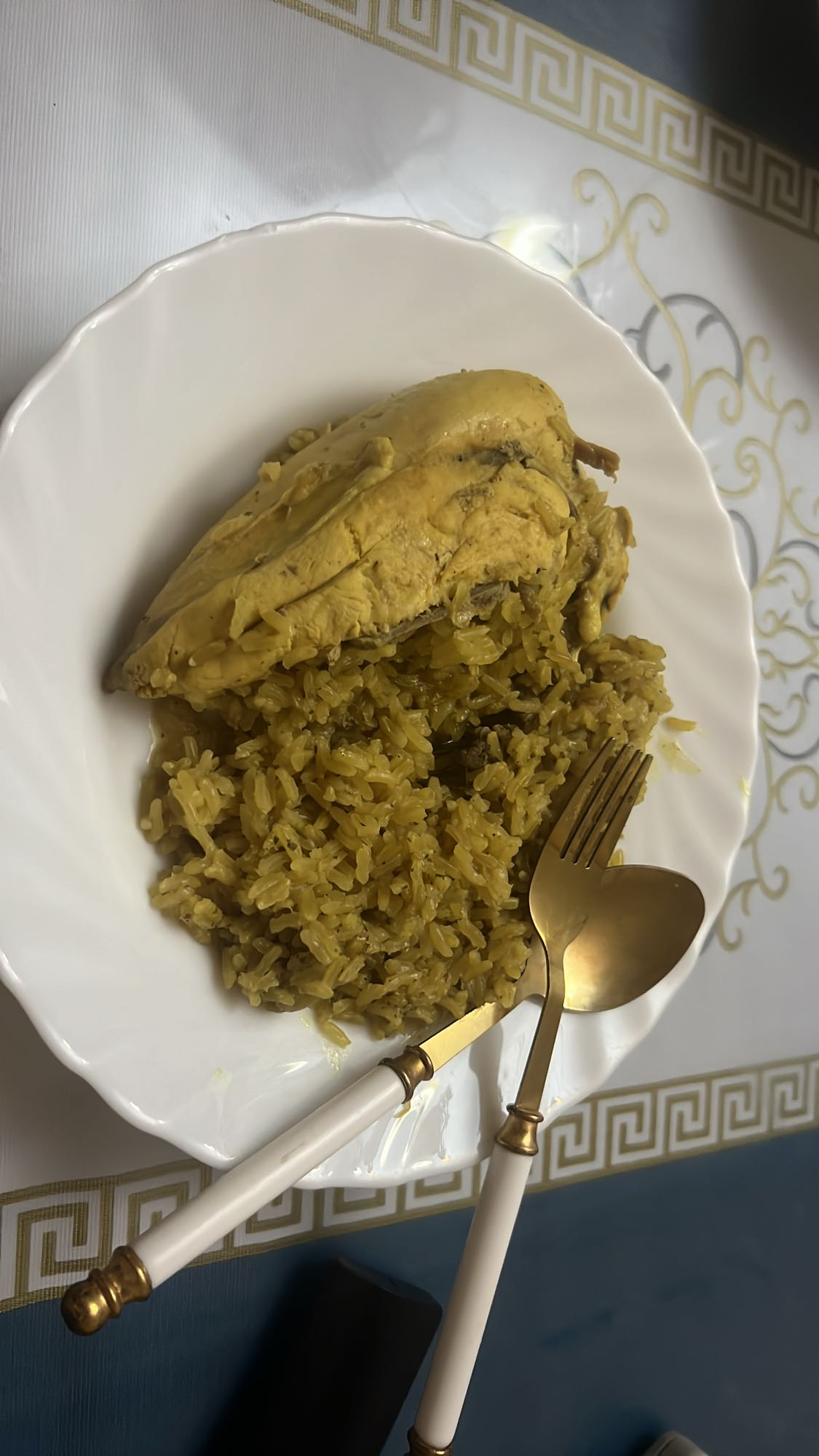 Pollo con arroz especiado