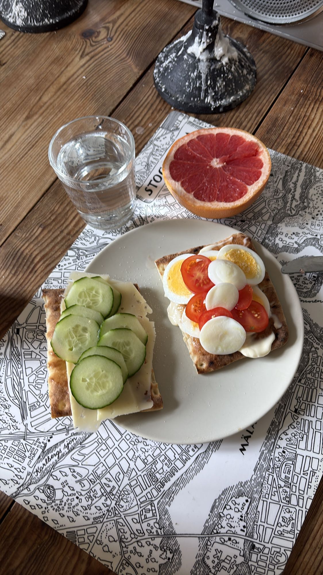 Knäckebröd med pålägg