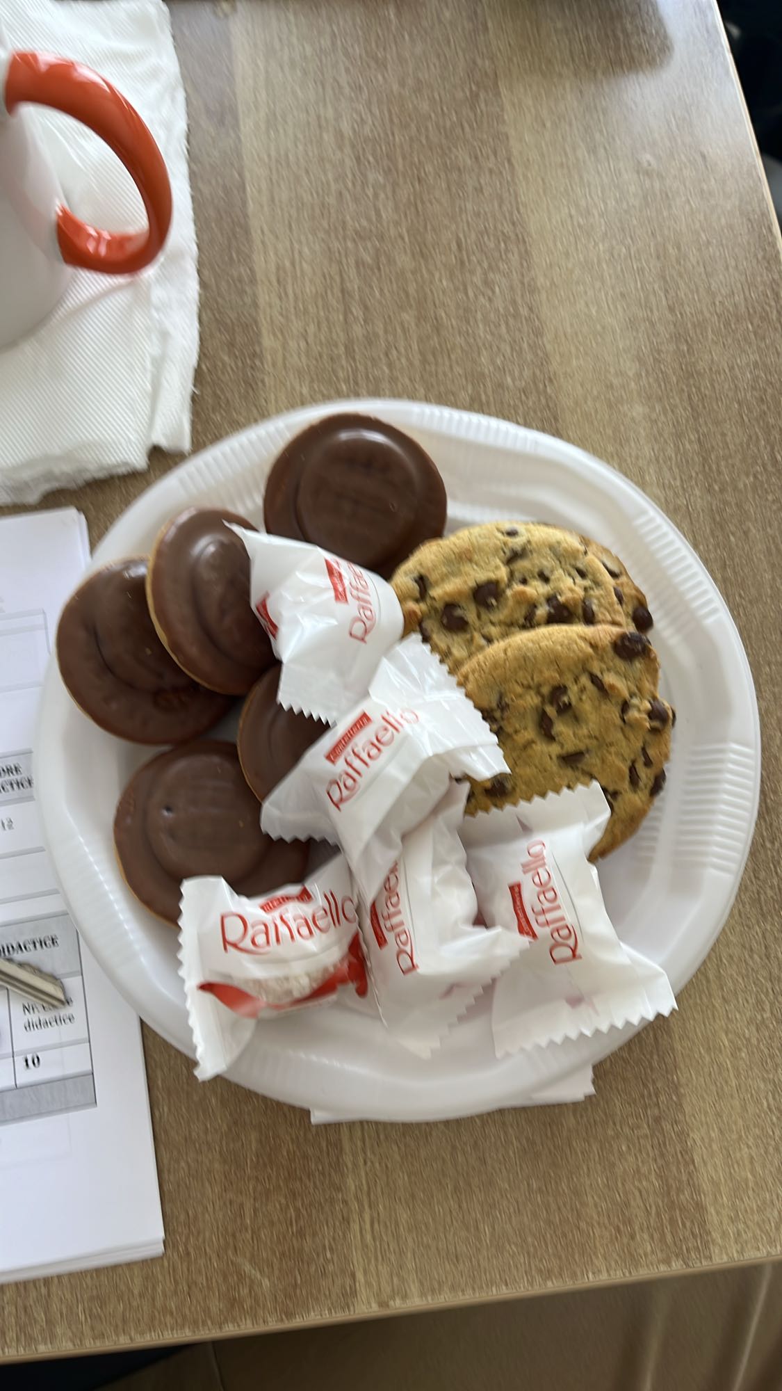 Farfurie cu dulciuri