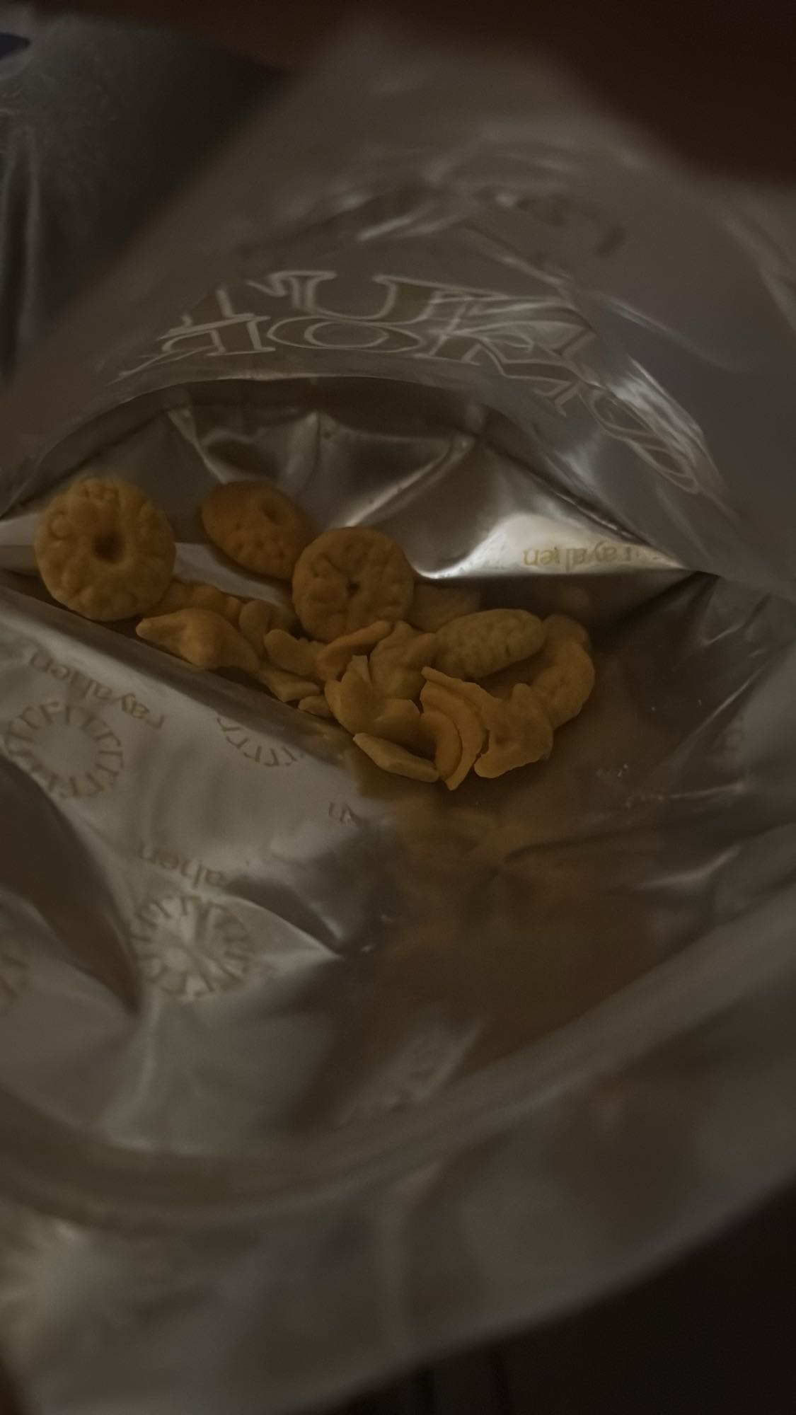 cheese crackers snack