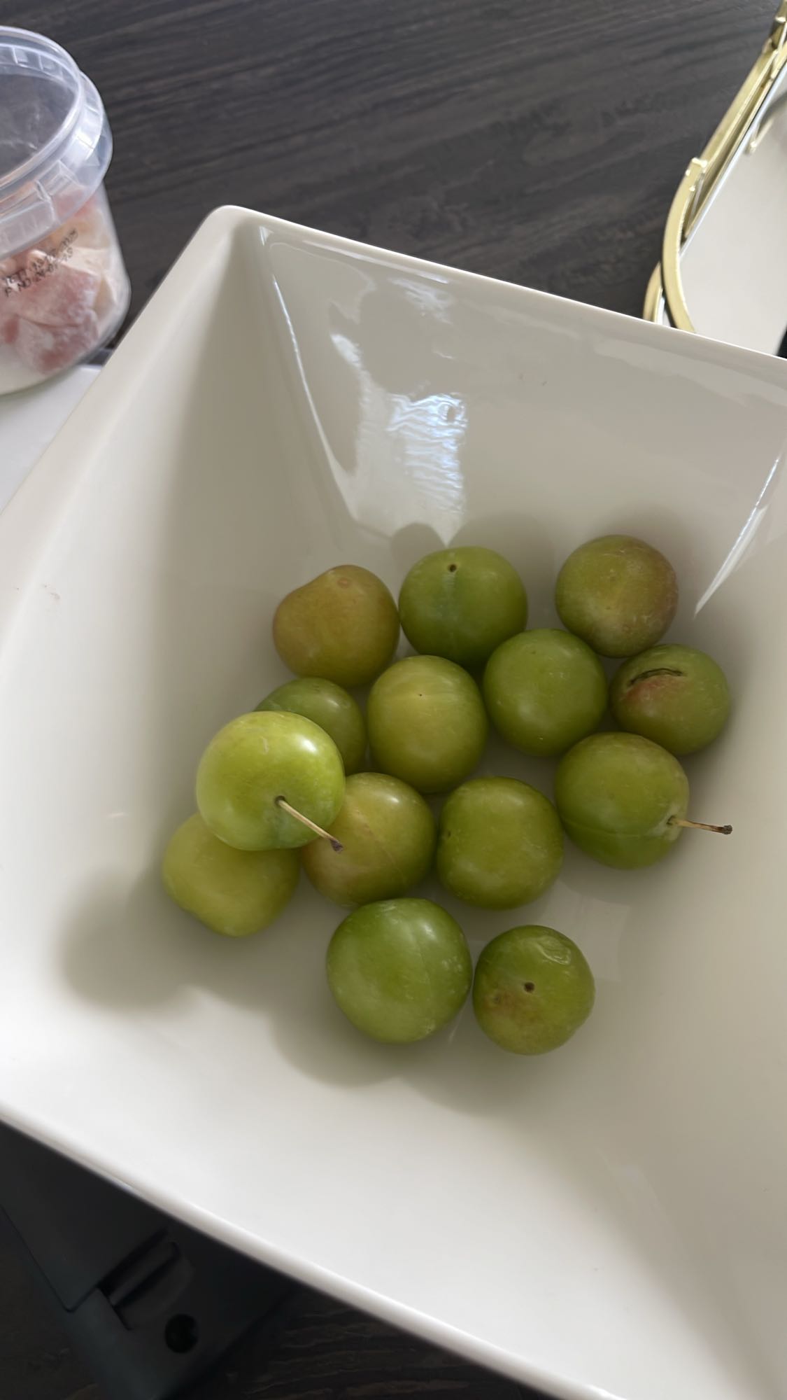 Yeşil Erik Tabağı