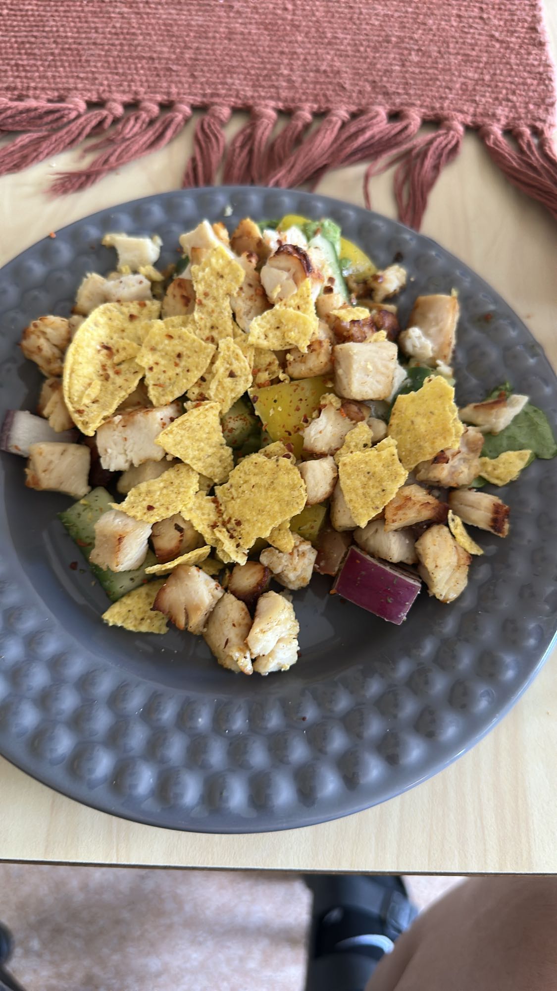 Kycklingsallad med chips