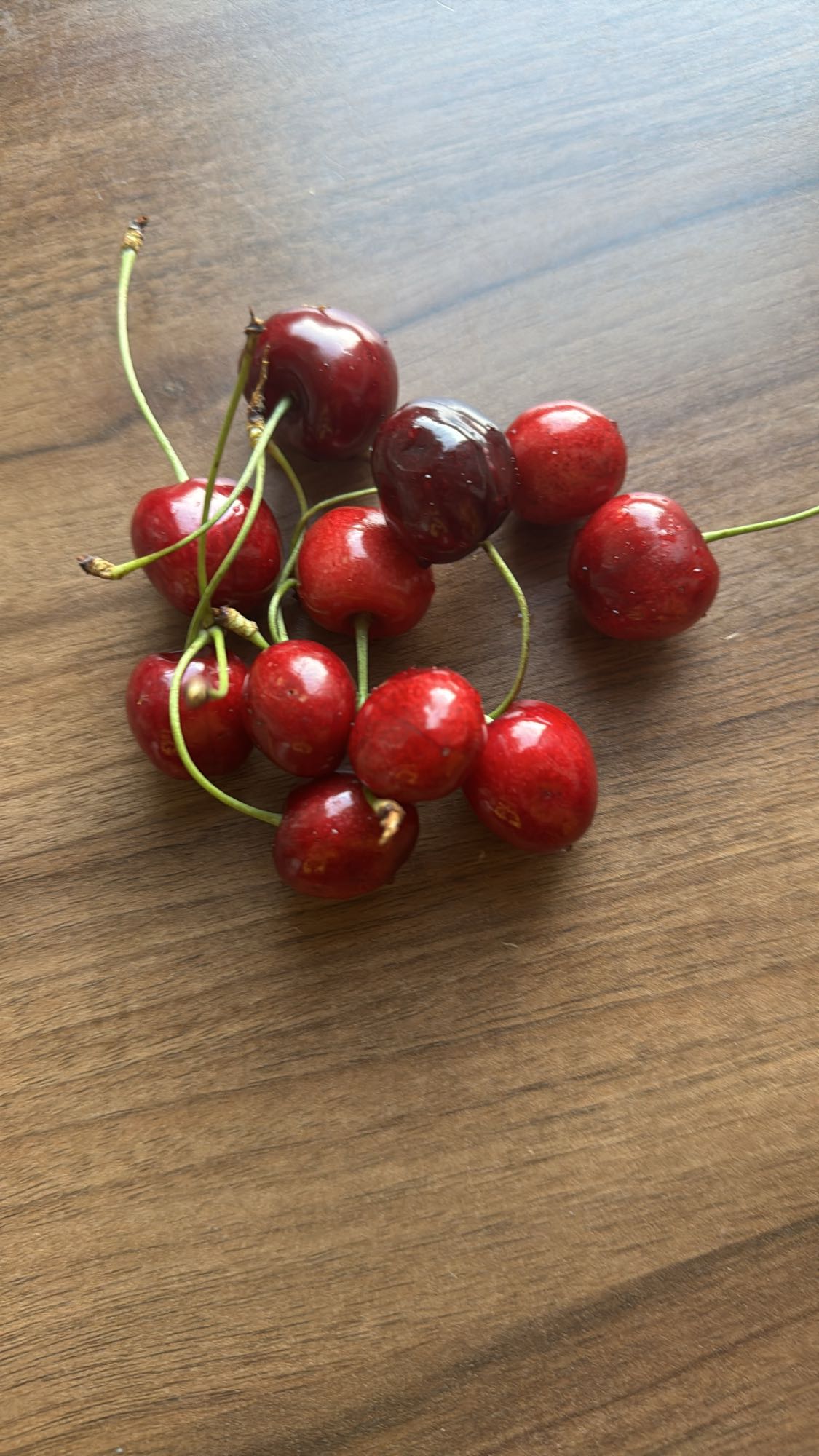 Cireșe proaspete