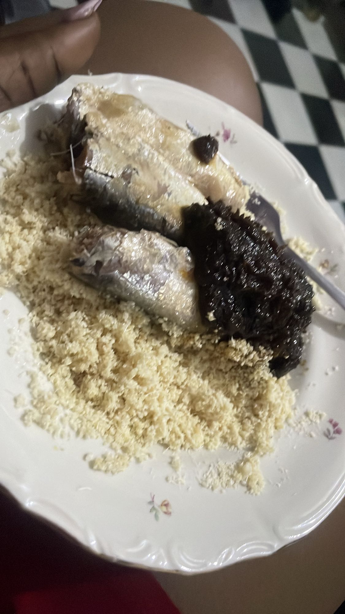 Gari with sardines & sauce