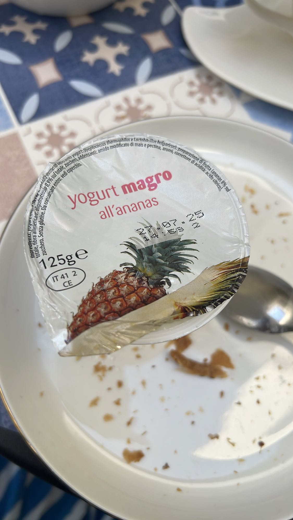 Iaurt slab cu ananas