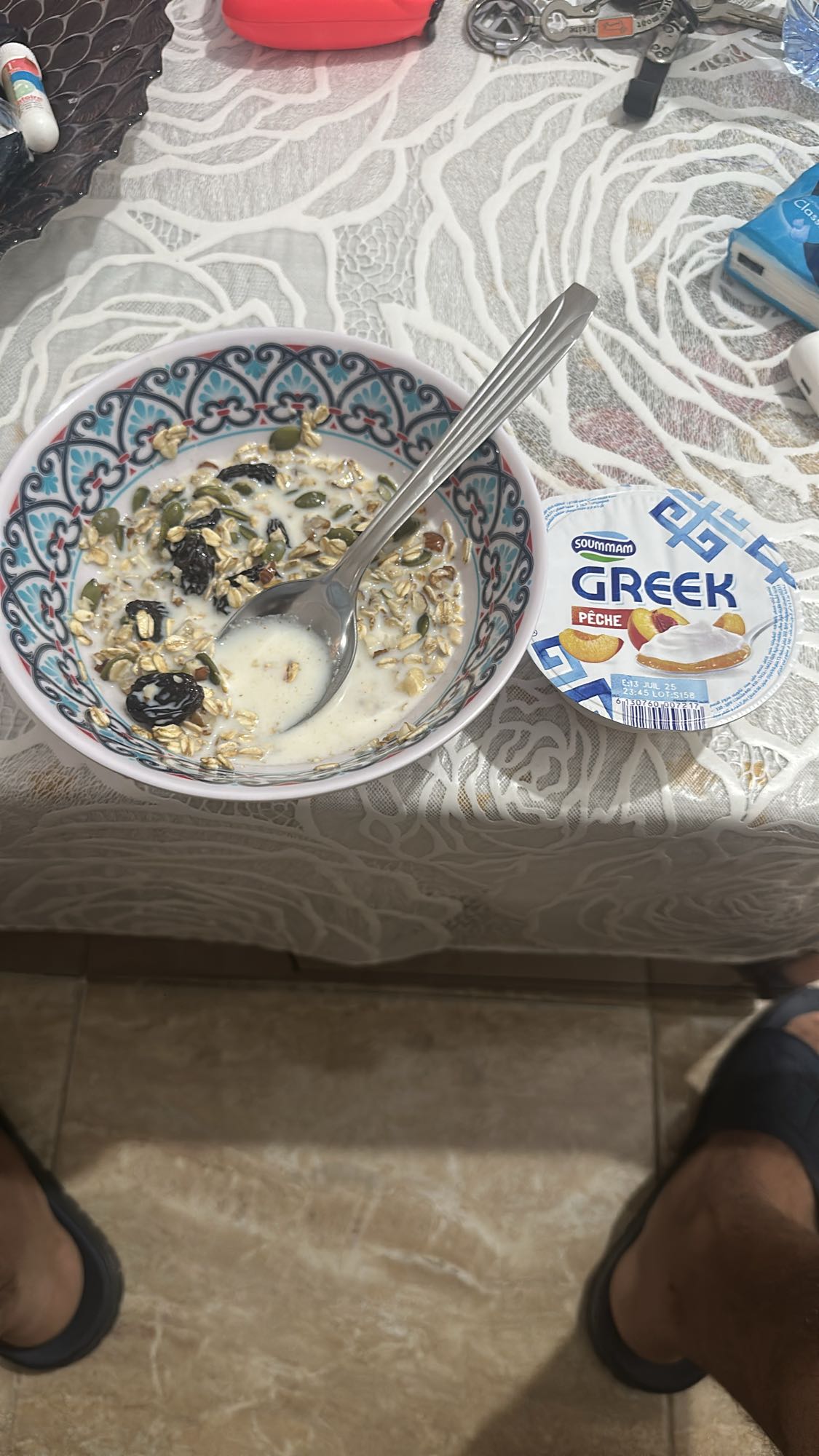 Greek yogurt muesli bowl