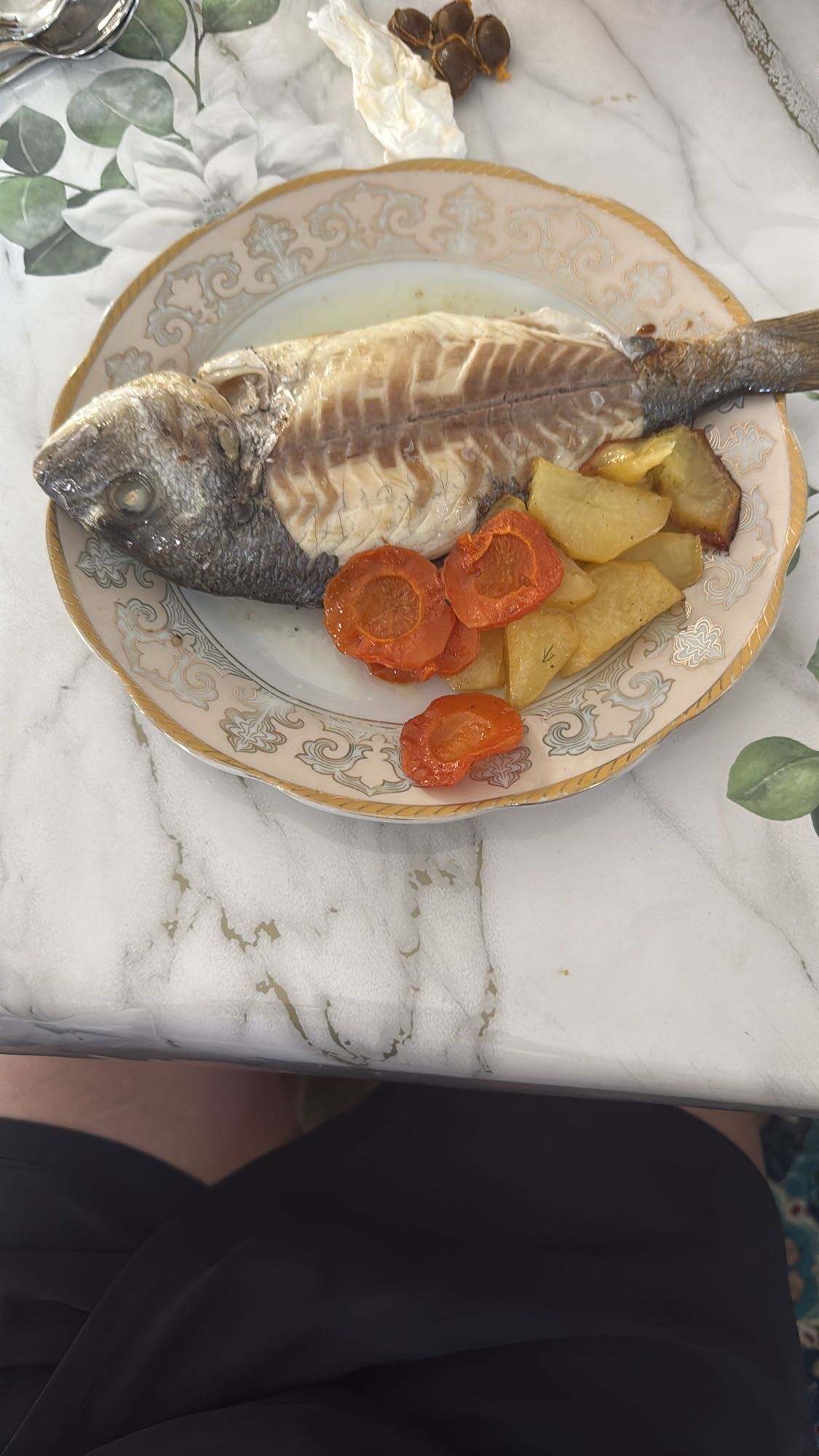 Запечённая рыба с овощами