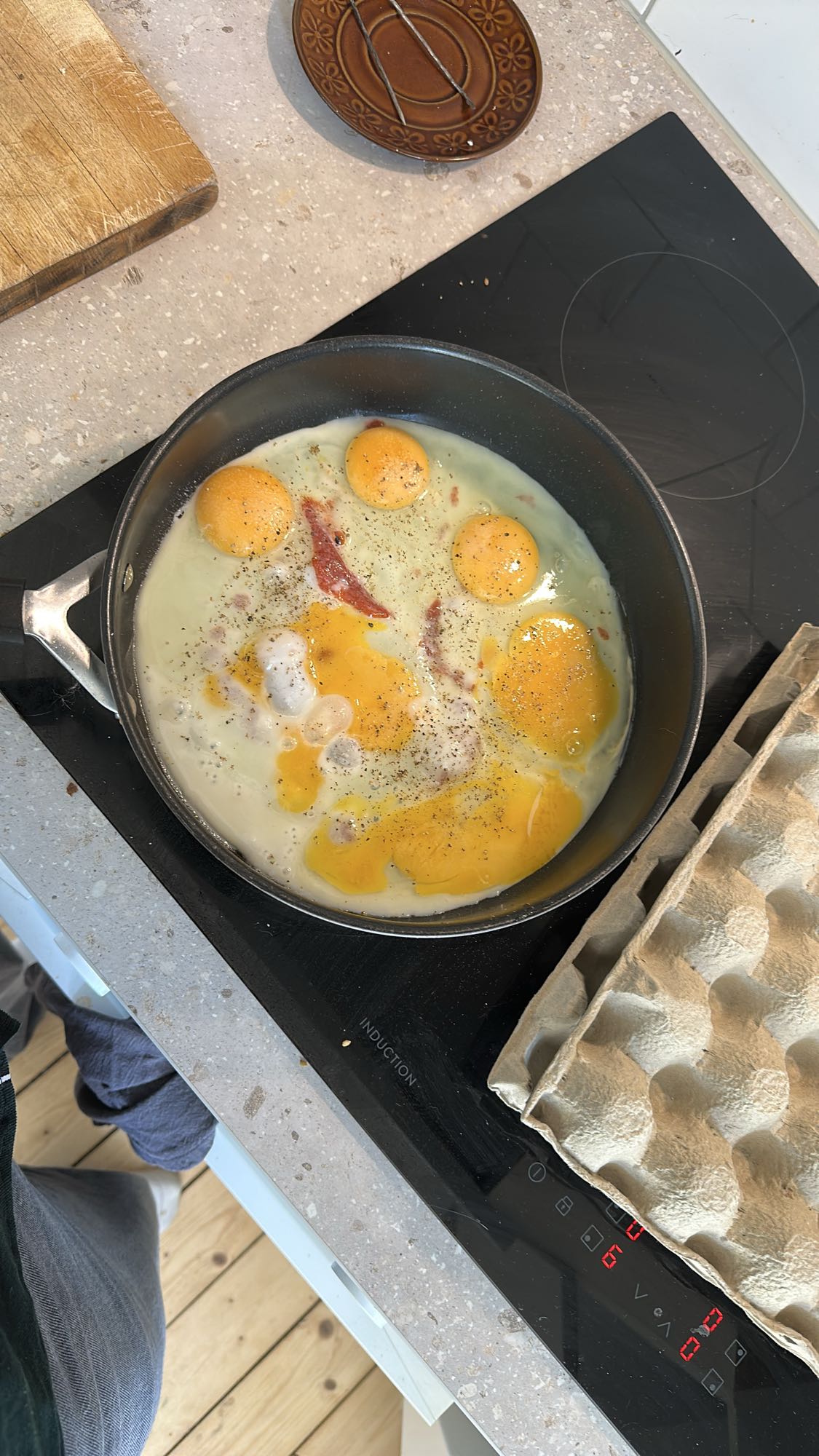 Ägg och bacon stekpanna