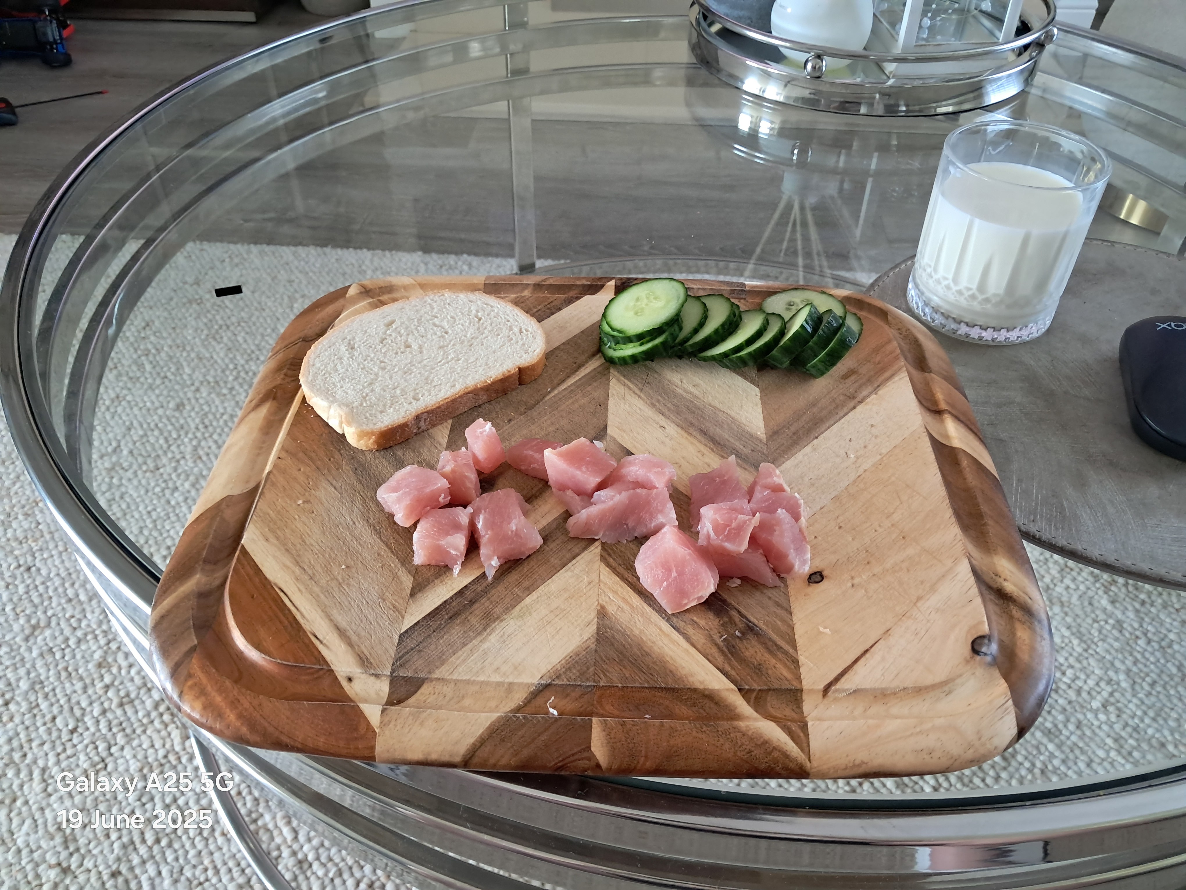 Chicken, Bread, Cucumber, Milk