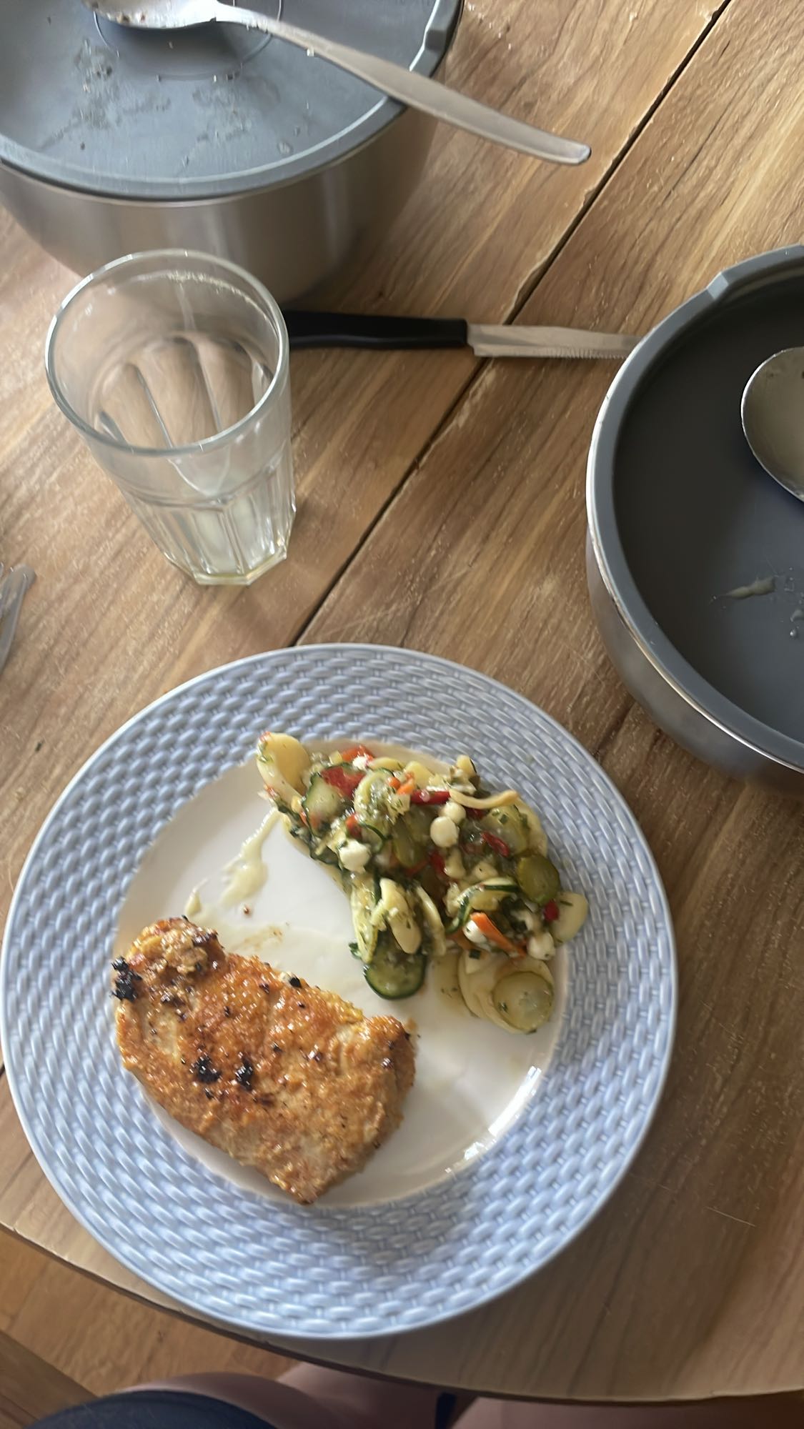 Kip met groentesalade