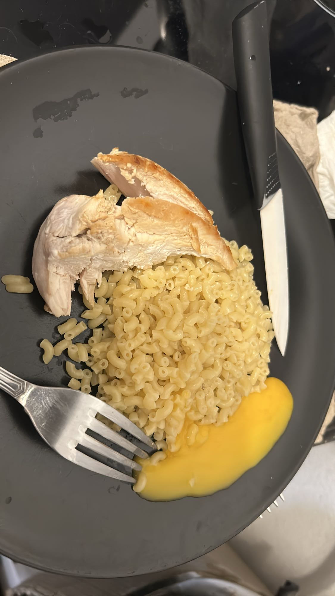 Poulet pâtes et jaune d'œuf