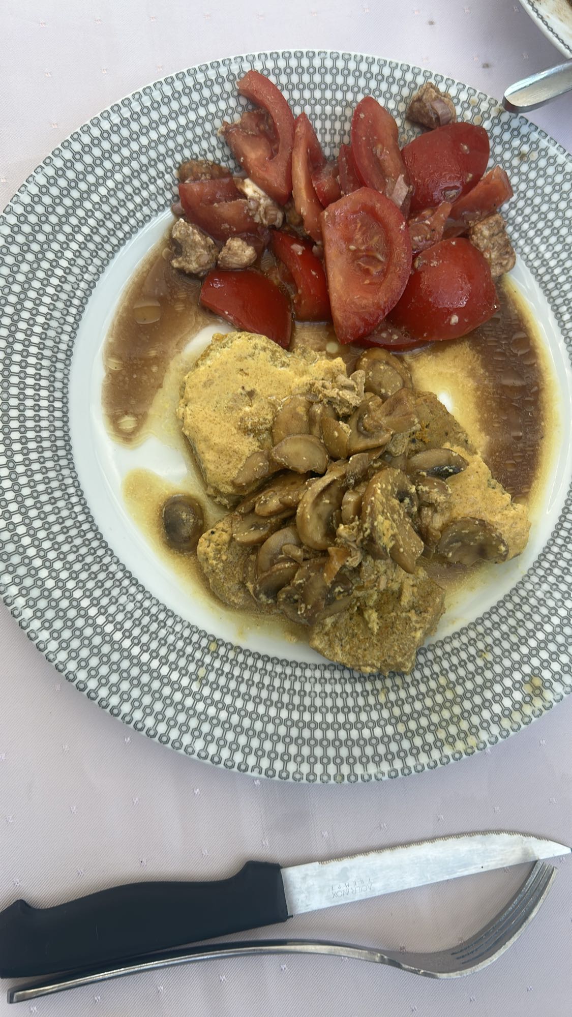 Poulet champignons et salade