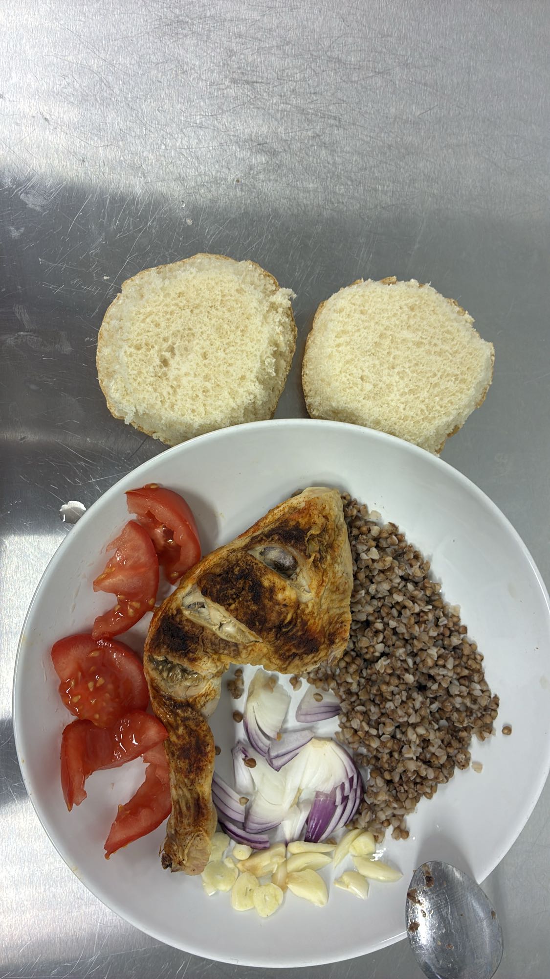 Гречка з куркою та овочами