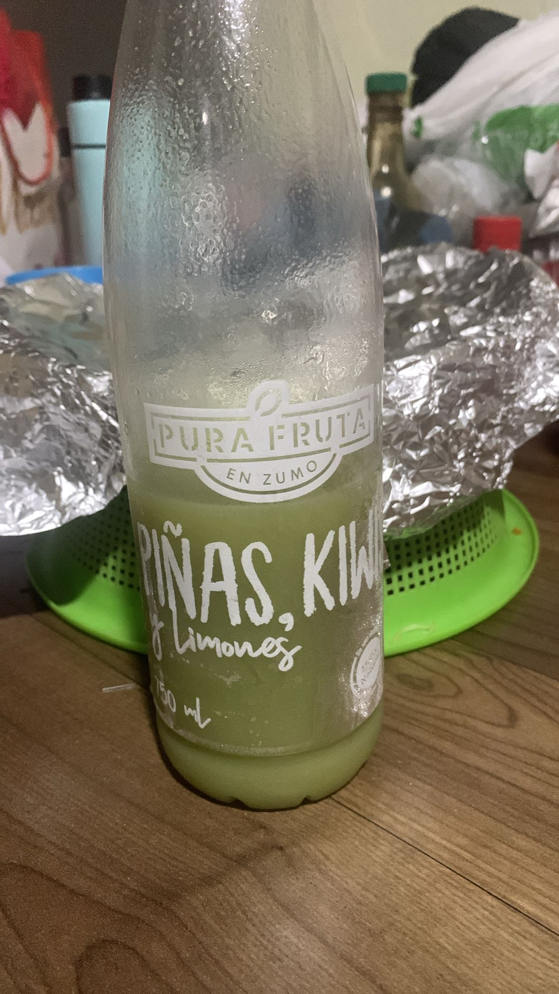Zumo piña kiwi limón