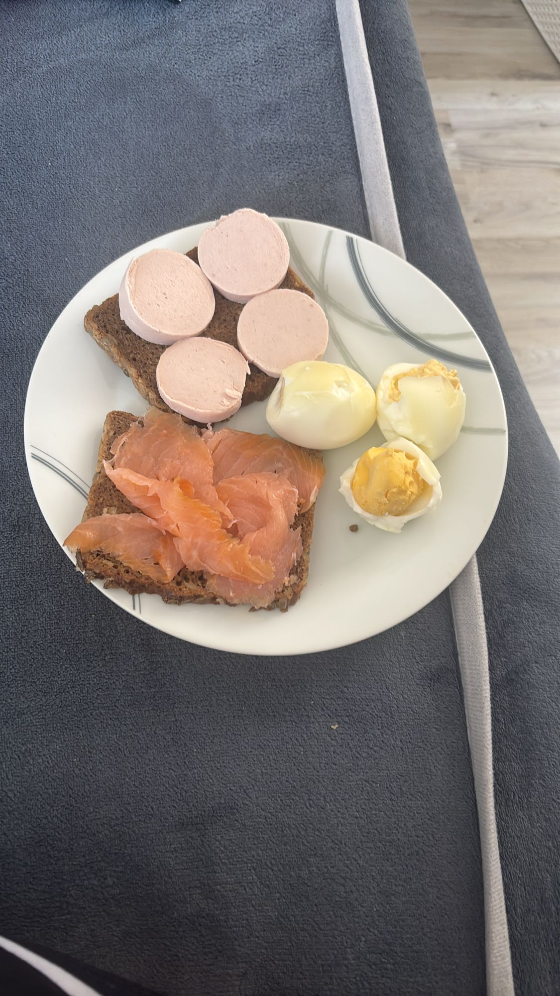 Roggenbrot mit Belag