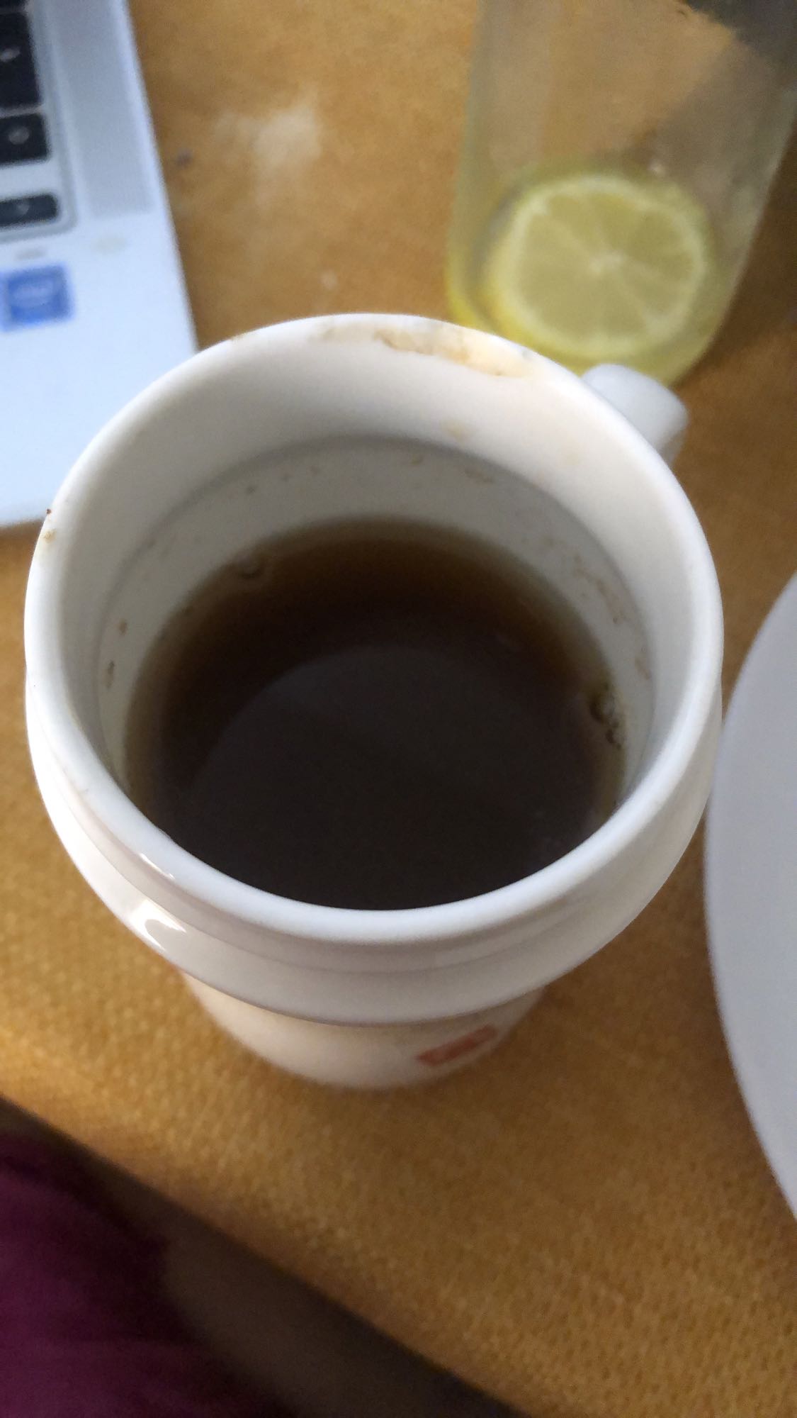 Tasse de thé noir